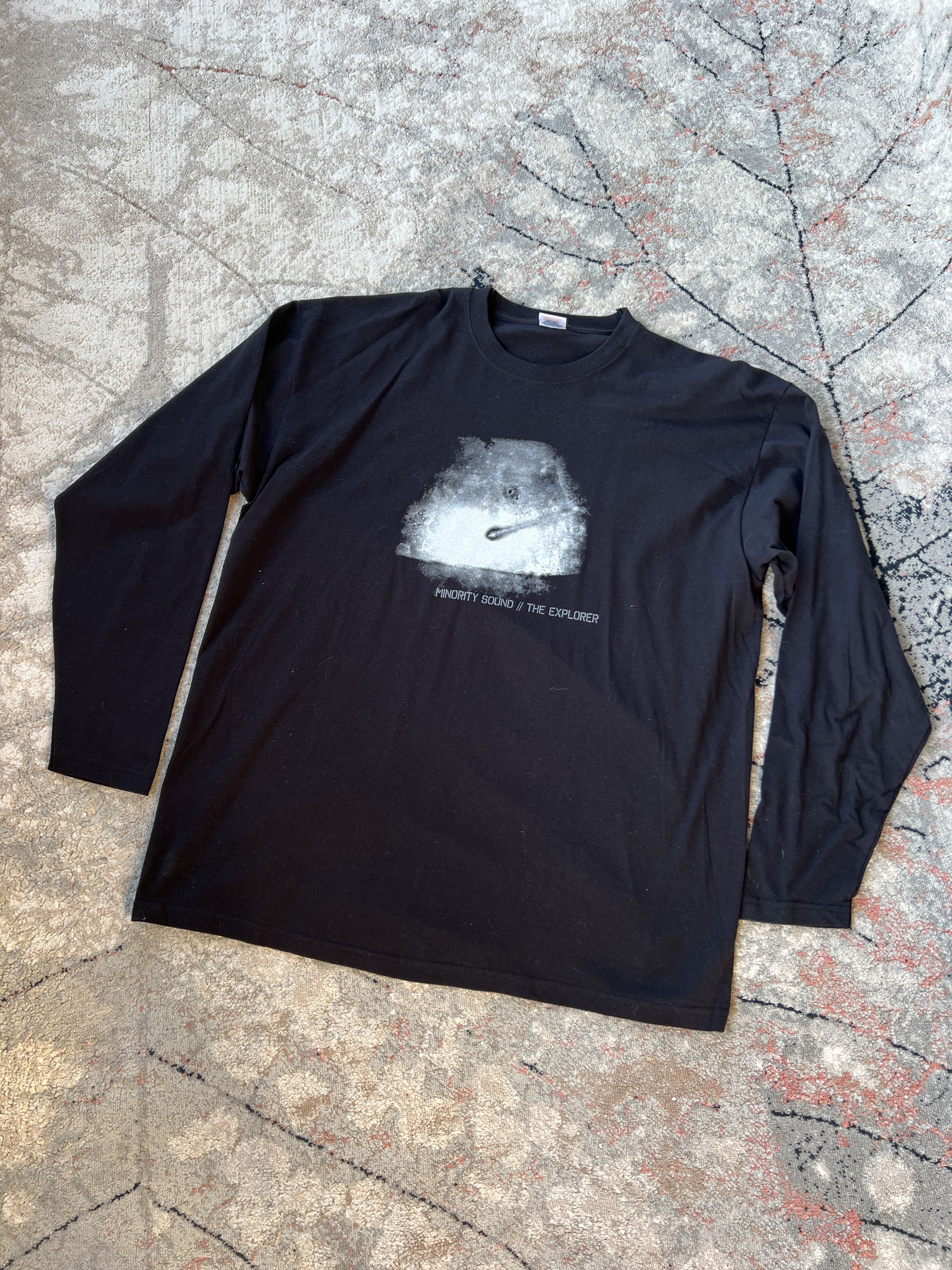 Band Tees Minority Sound The Explorer Long Sleeve Size US XL / EU 56 / 4 - 1 Thumbnail