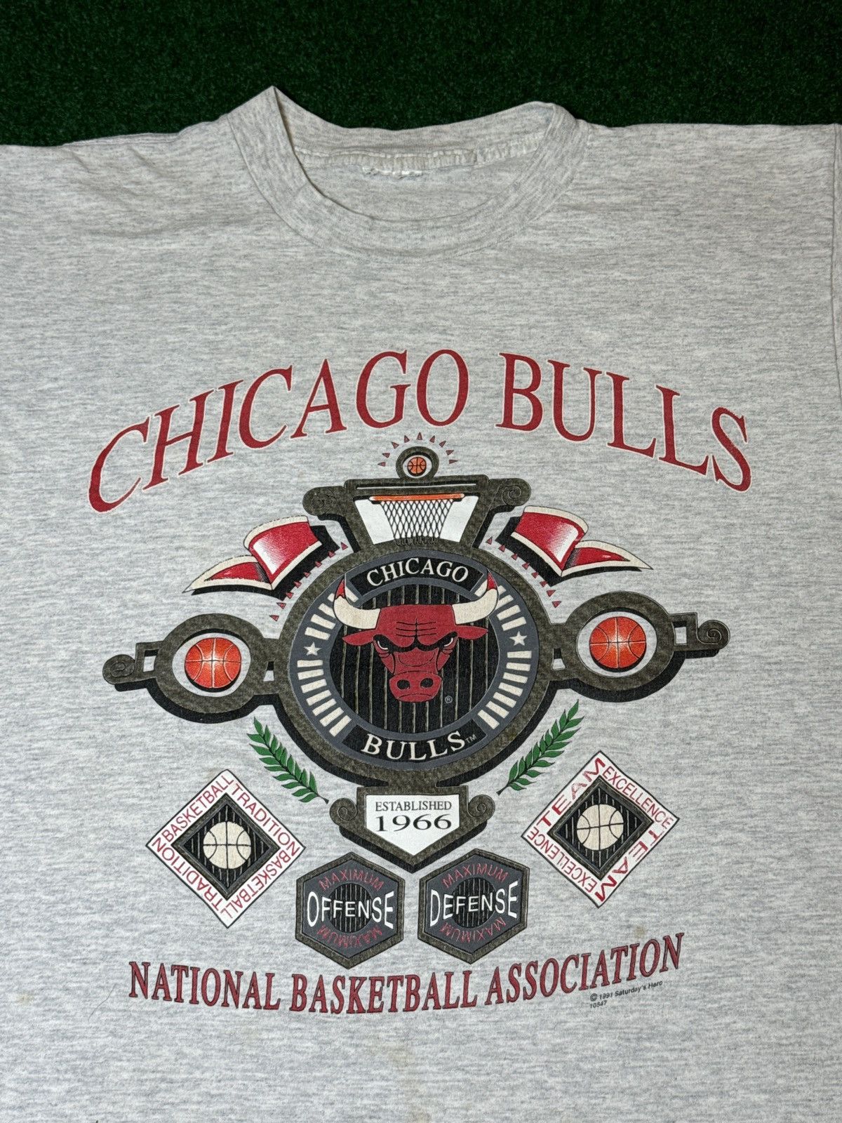 Vintage Vtg 90s Chicago Bulls 1991 Season Jordan Graphic T Shirt Size US L / EU 52-54 / 3 - 2 Thumbnail
