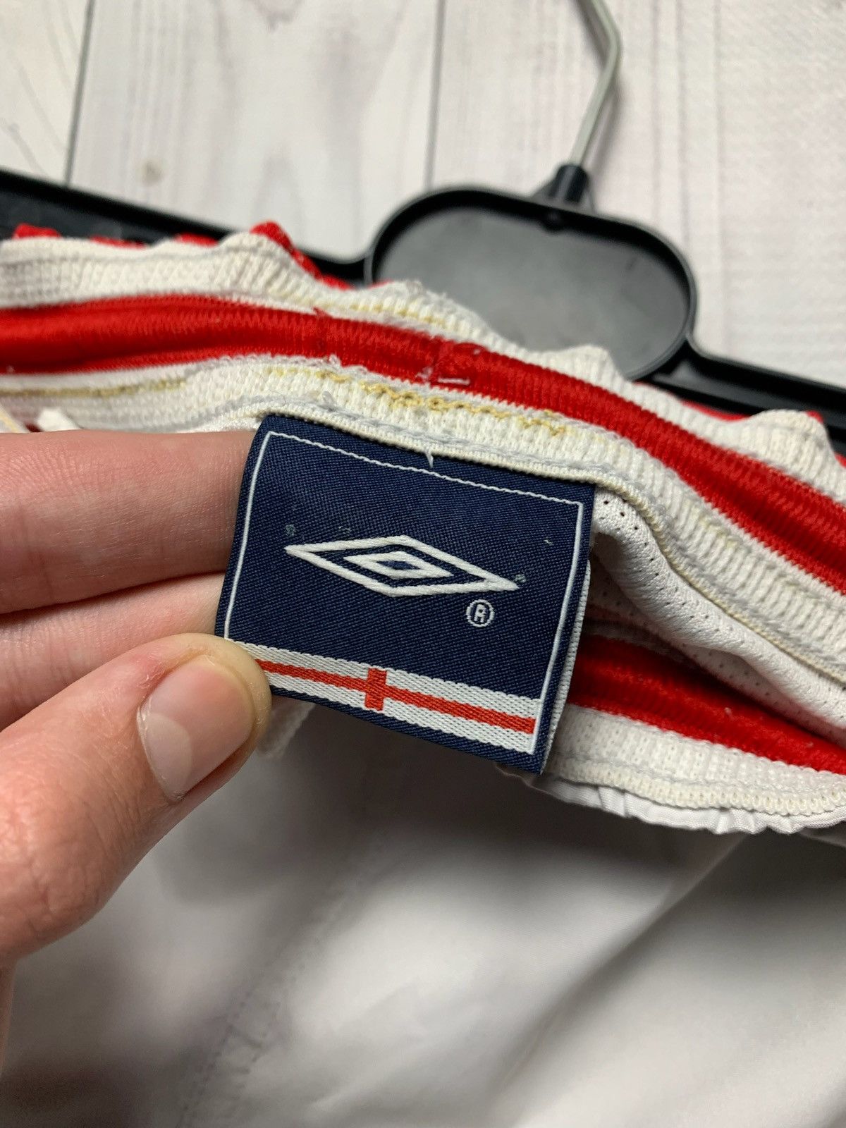 Umbro × Vintage Vintage England Umbro soccer shorts size L Size US 34 / EU 50 - 4 Thumbnail