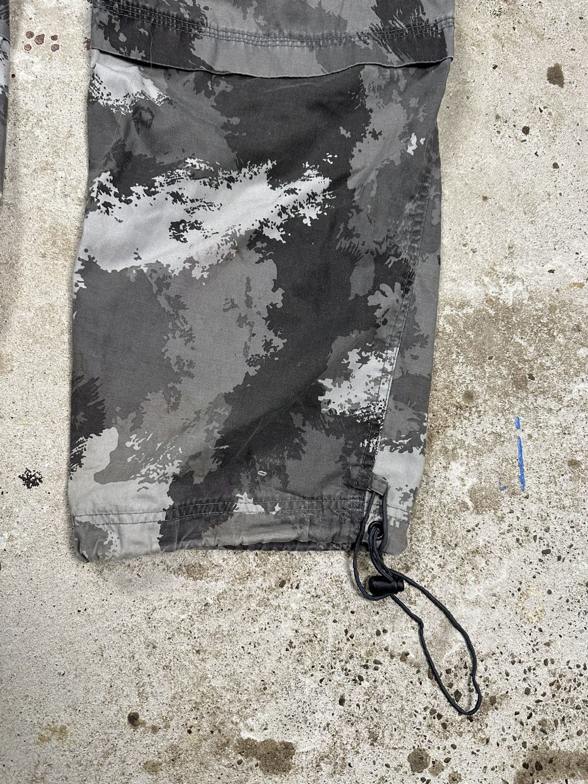 Japanese Brand Raton Laveur Japanese Gray Camo Baggy Cargo Pants Size US 32 / EU 48 - 12 Thumbnail