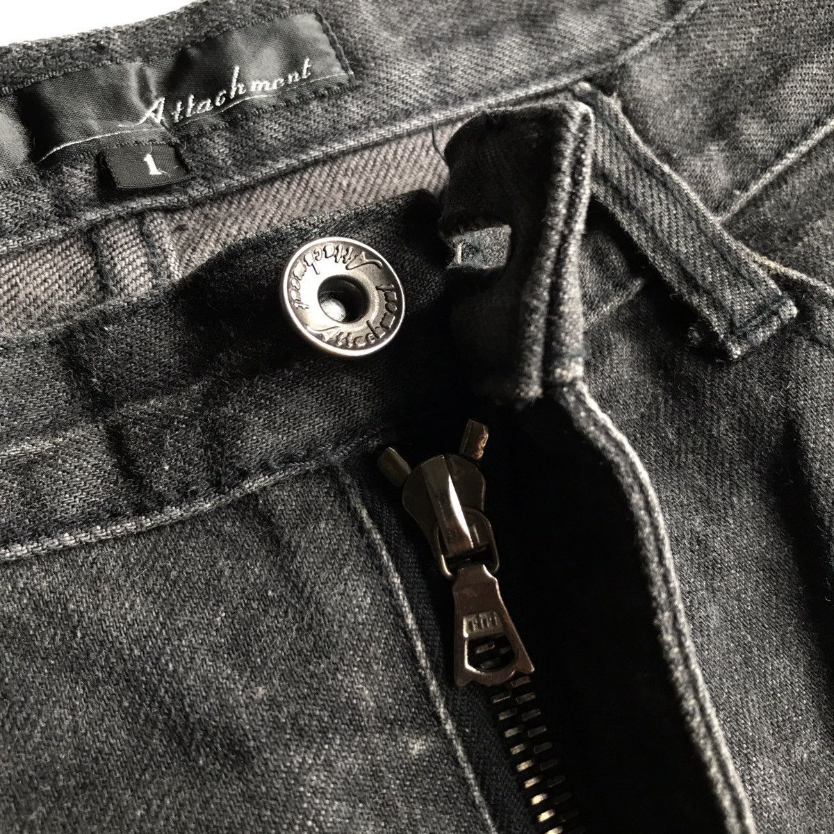 Attachment × Kazuyuki Kumagai Attachment Attachment black wash jeans Size US 28 / EU 44 - 5 Thumbnail