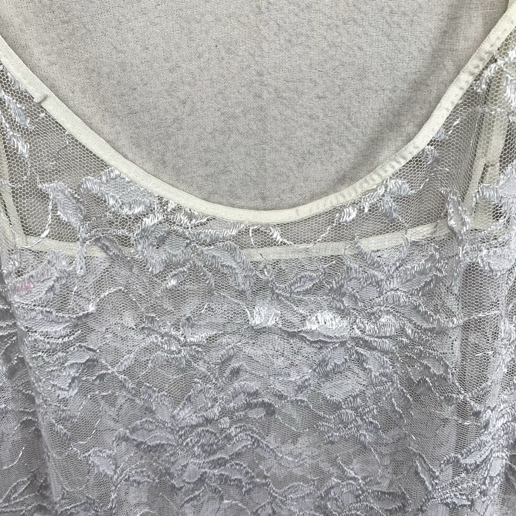 Vintage VINTAGE Lady Cameo Dallas Chemise Nightie White Lingerie Women’s Sleeveless Lace Adjustable Straps USA Size ONE SIZE - 6 Thumbnail