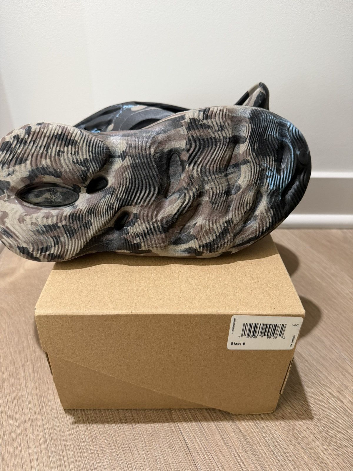 Adidas × Kanye West Adidas Yeezy Foam Runner Size US 8 / EU 41 - 5 Thumbnail