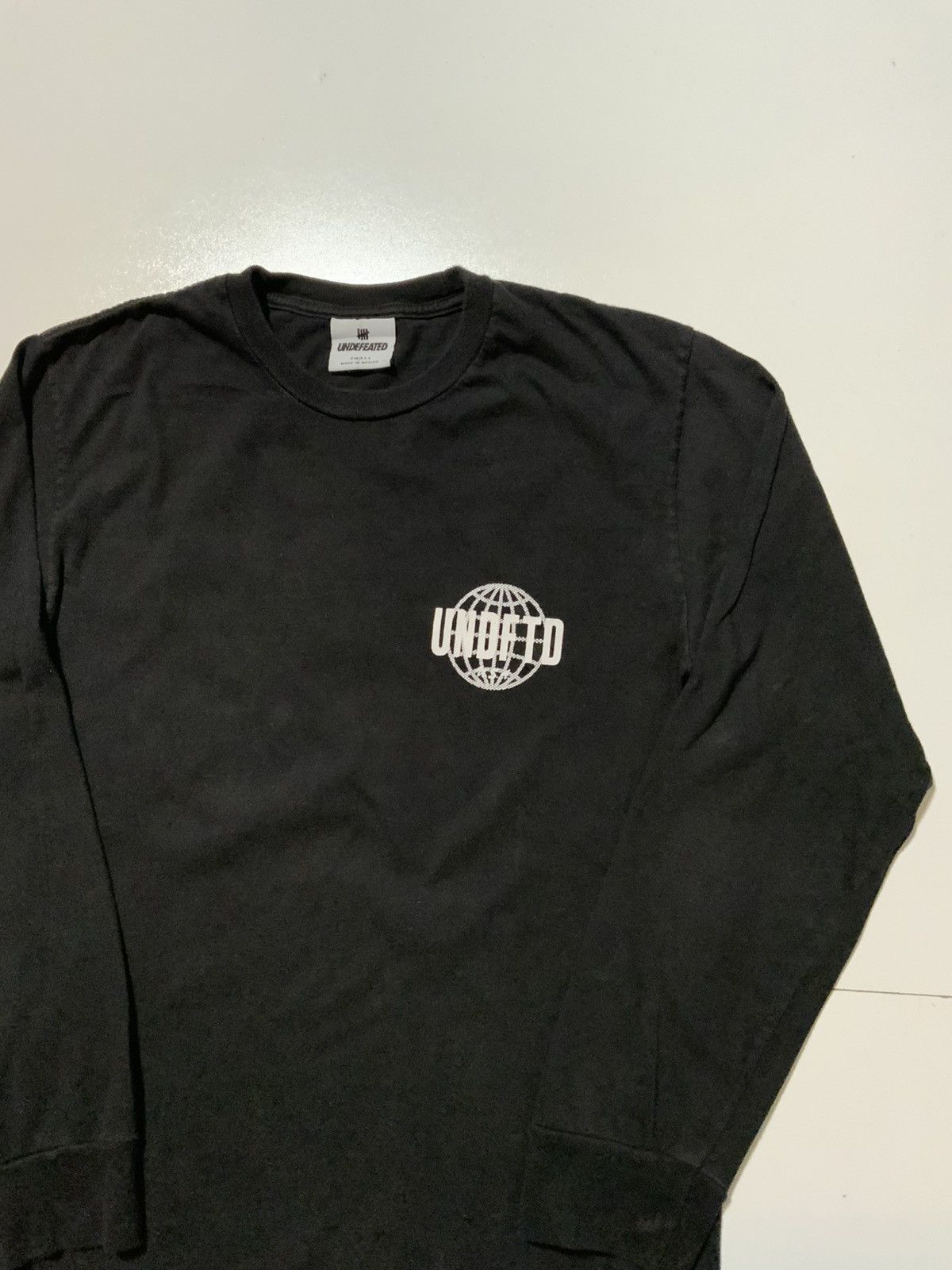 Undefeated UNDFTD Undefeated Racing Club Globe Black Crewneck T-Shirt Size US S / EU 44-46 / 1 - 3 Thumbnail