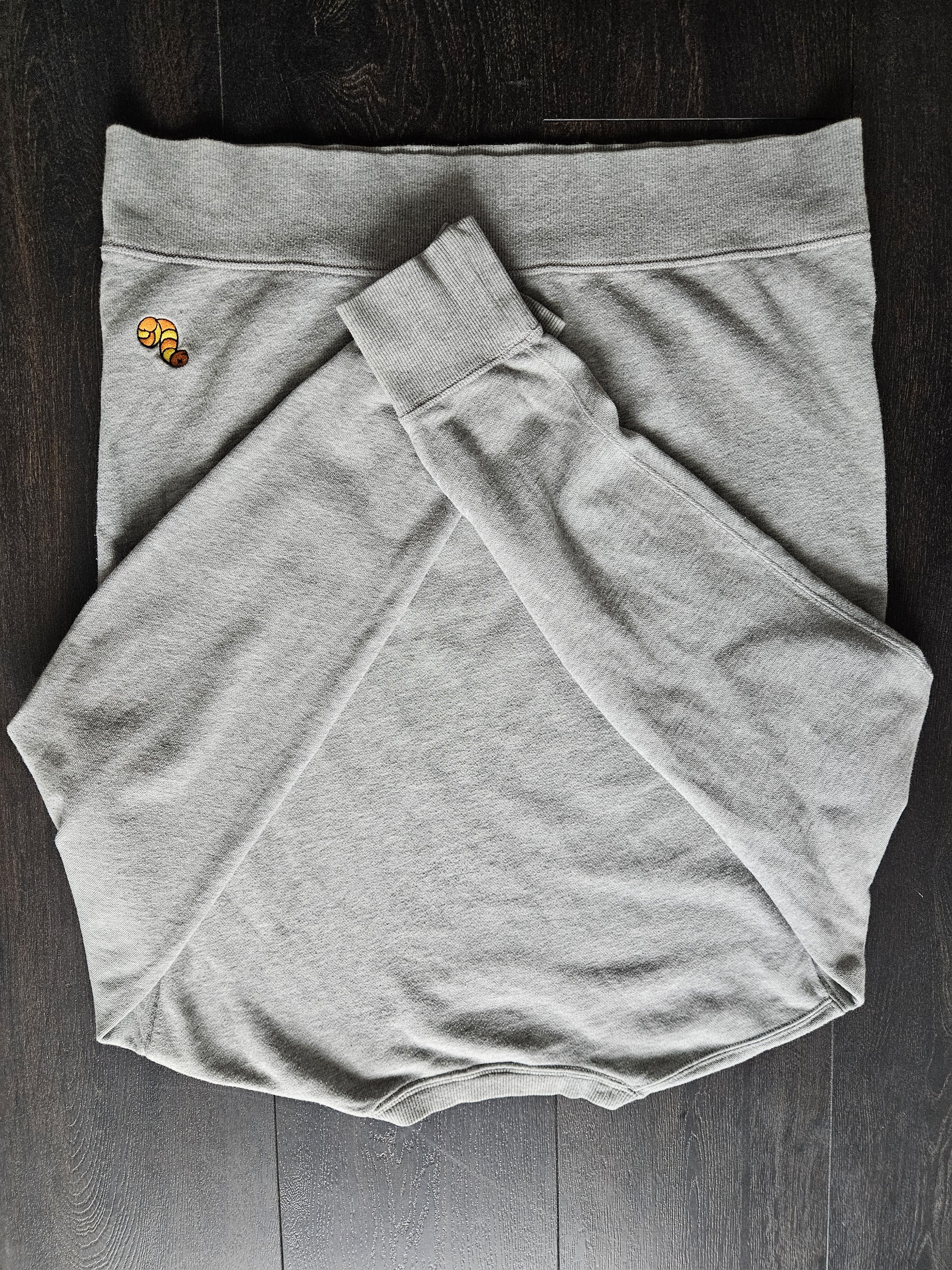 Japanese Brand × Kaws × Uniqlo Uniqlo x Kaws x Sesame Street - Sweater Size US S / EU 44-46 / 1 - 4 Thumbnail