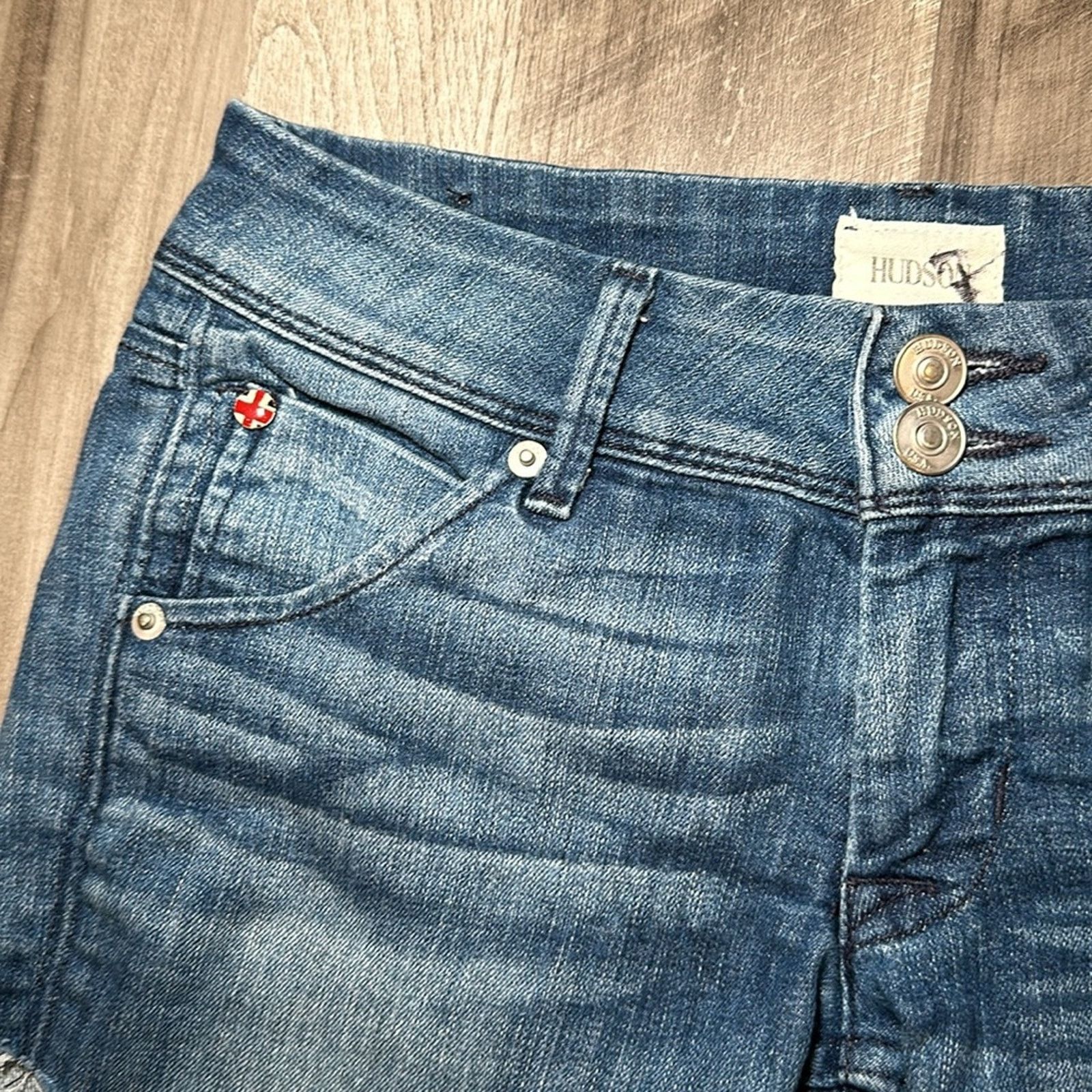 Hudson Hudson Collin Skinny Cut Off Jean Shorts - 24 Size 24" / US 00 / IT 34 - 4 Thumbnail