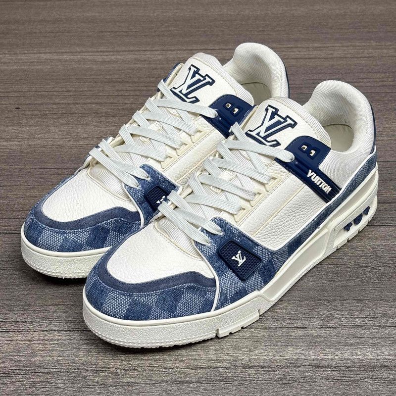 Louis Vuitton Louis Vuitton Trainer Low-Top Sneakers for Men and Women 0089 Size US 9.5 / EU 42-43 - 1 Thumbnail