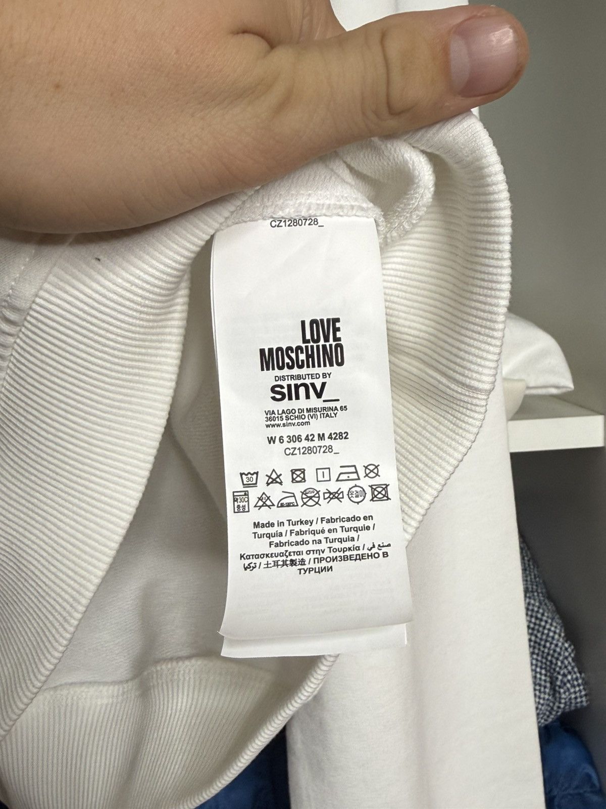 Moschino Love Moschino big logo luxury cotton sweatshirt size 48 Size US M / EU 48-50 / 2 - 11 Thumbnail