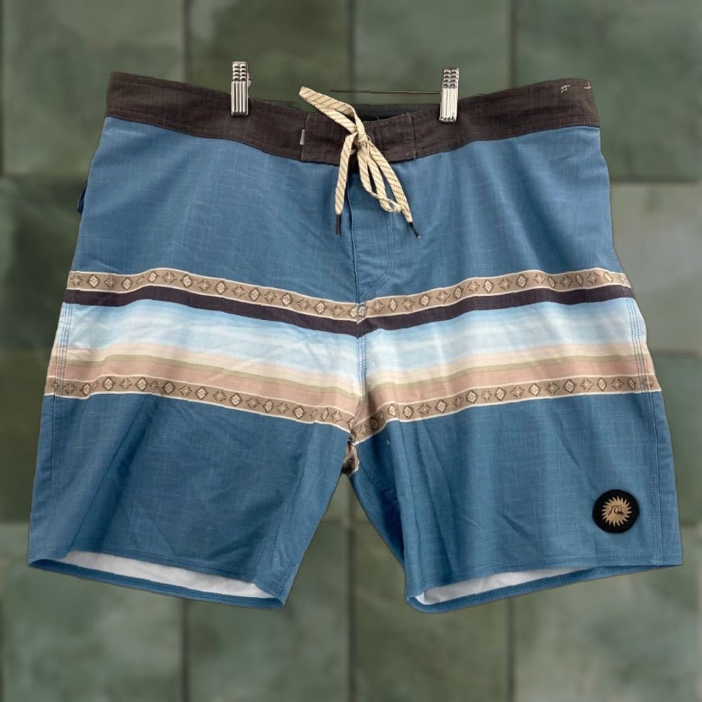 Quiksilver Quiksilver Shorts Mens 38 Highline Striped Board Shorts Swim Suit Surfing Size US 38 / EU 54 - 1 Thumbnail