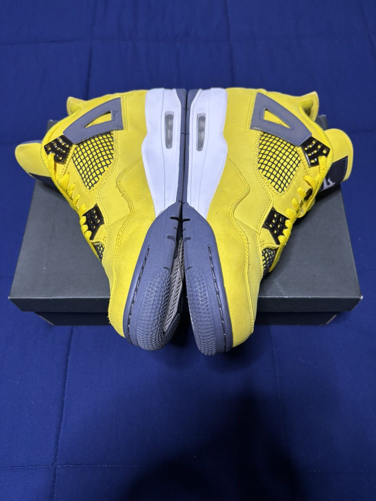 Jordan Brand Jordan 4 Retro Lightning 2021 Size 10 Size US 10 / EU 43 - 3 Thumbnail