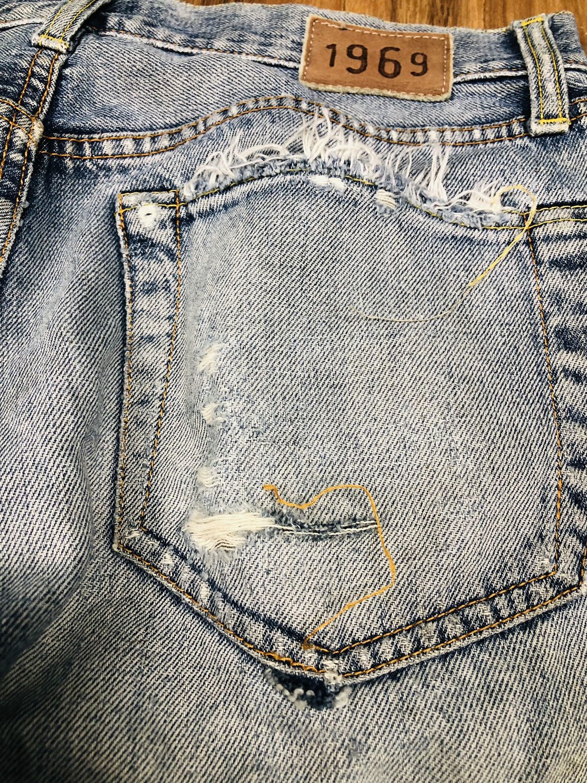 Gap Gap 1969 Jeans (35) Size US 31 - 22 Thumbnail