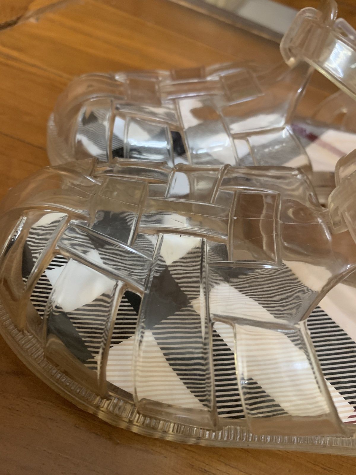 Burberry Burberry transparent sandals for kids Size US 5 / EU 37 - 9 Thumbnail