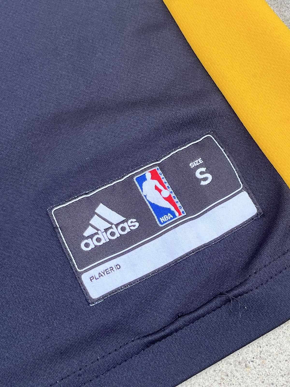 NBA Vintage Adidas NBA Los Angeles Lakers Kobe Bryant #24 Jersey Size US S / EU 44-46 / 1 - 5 Thumbnail
