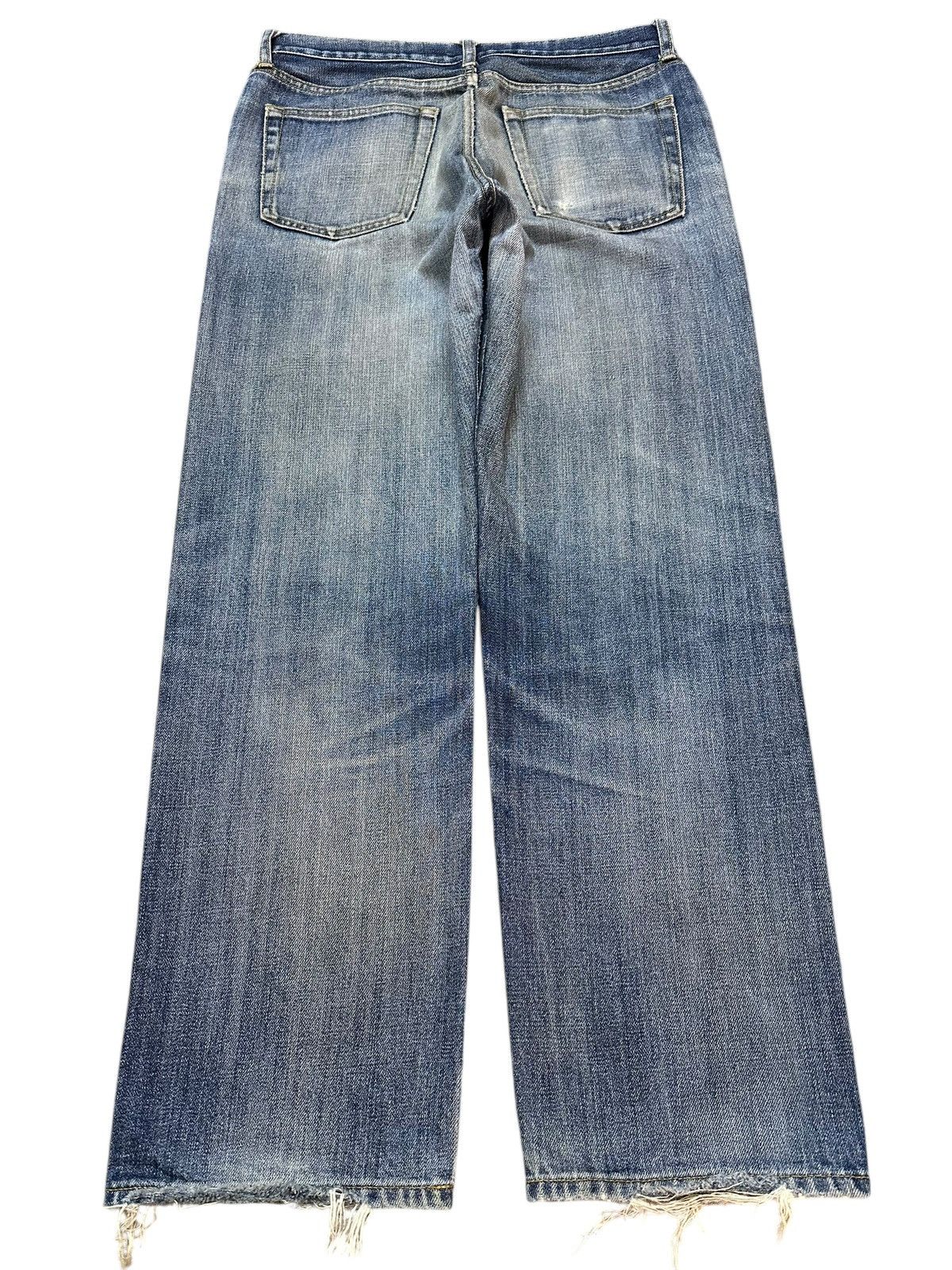 Uniqlo Vintage Japanese Uniqlo Blue Faded Wash Distress Style Jeans Size US 30 / EU 46 - 2 Thumbnail