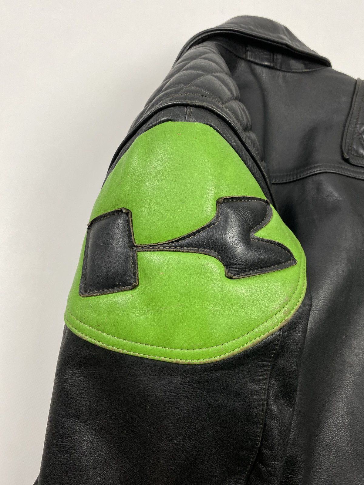 Vintage 1970s Vintage Distressed Kawasaki Heavy Leather Biker Jacket Size US M / EU 48-50 / 2 - 10 Thumbnail