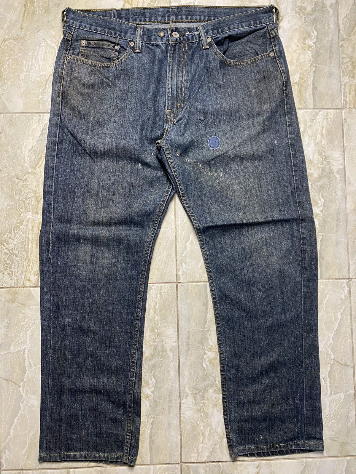 Levi’s 559 distressed denim street wear vintage