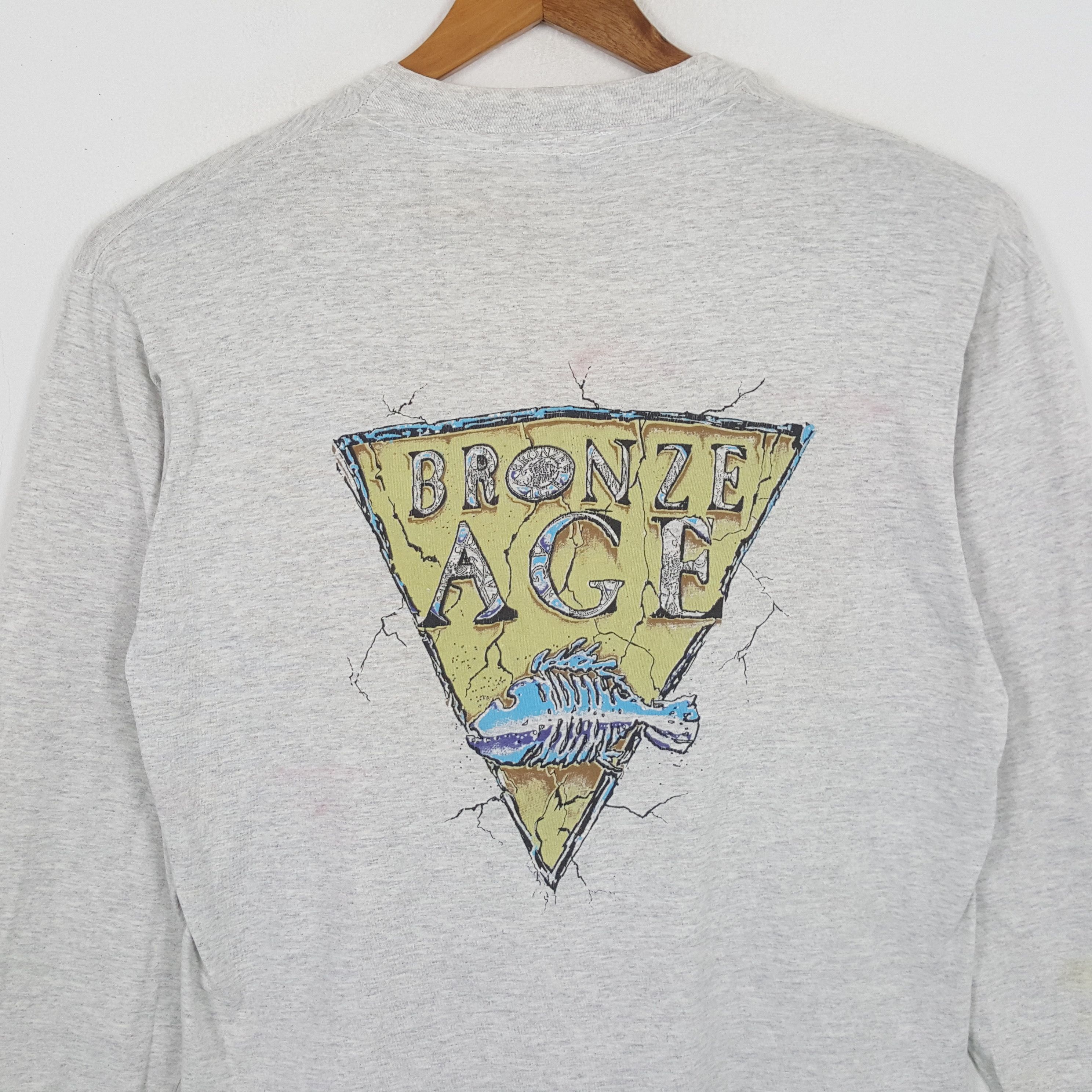 Vintage 90's BRONZE AGE Skateboard Surfing Style T-Shirts