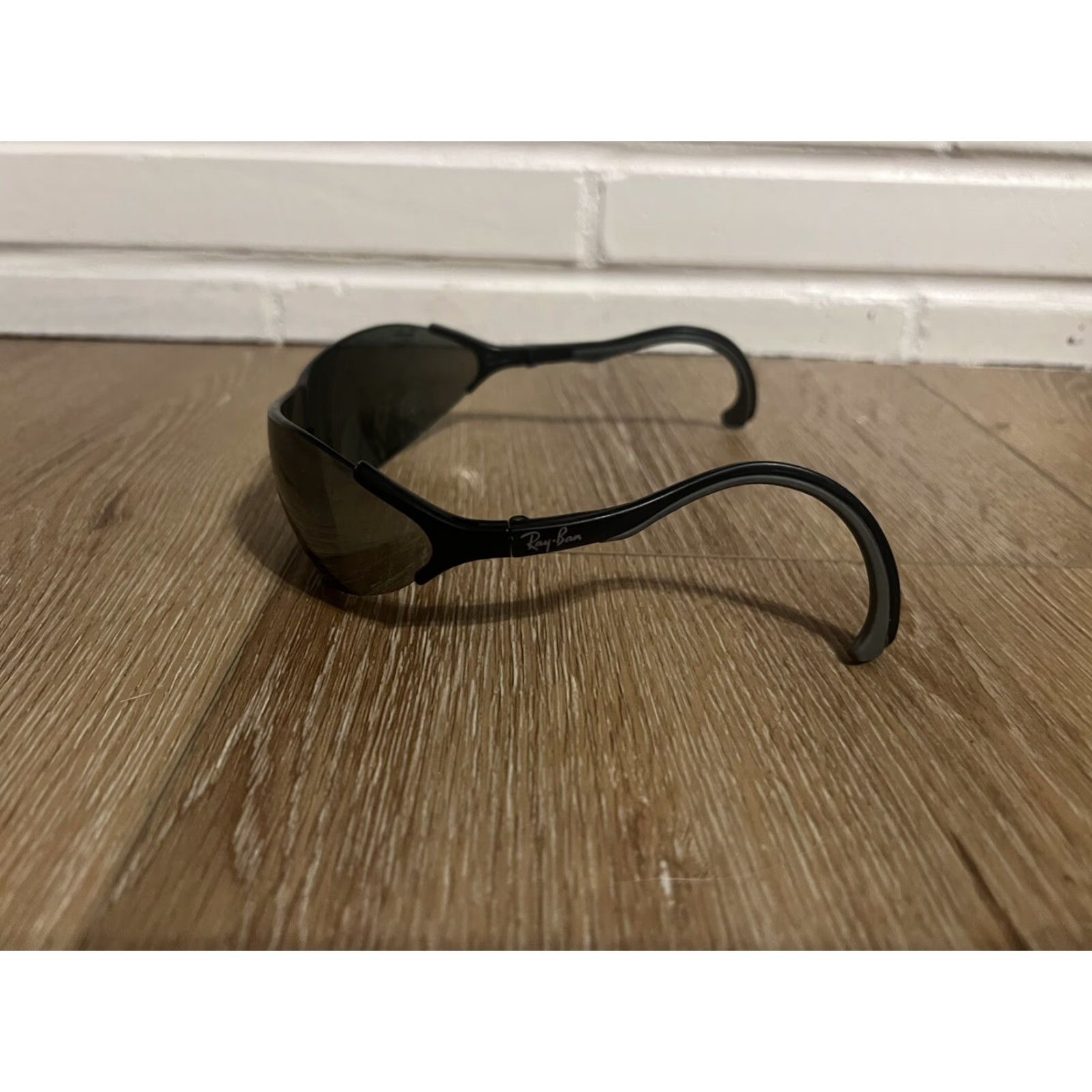 Vintage VINTAGE Ray-Ban XRAYS Sunglasses Men Shield Rimless Black Orange XRAYS XRAYS MPN: XRAYS Size ONE SIZE - 3 Thumbnail