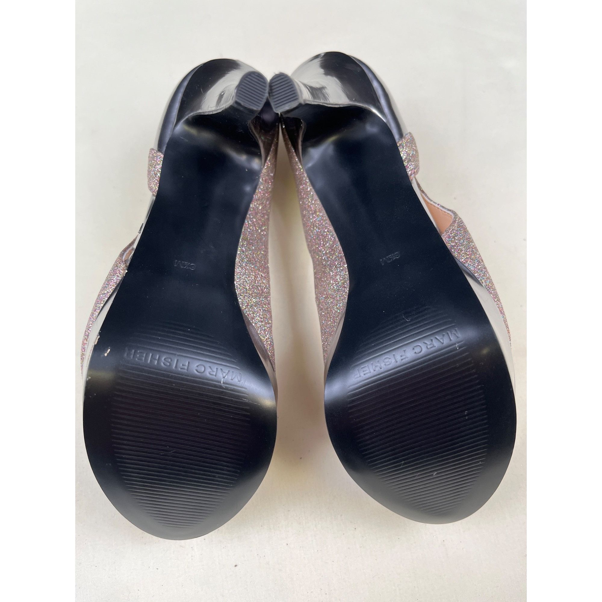 Marc Fisher Marc Fisher Women's Silver/Glitter Shoes/Heels Size 6.5 SKU Size US 6.5 / IT 36.5 - 6 Thumbnail