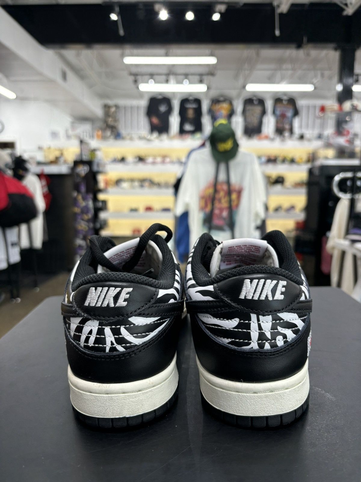 Nike Nike SB Dunk Low OG size 7.5 Size US 7.5 / EU 40-41 - 3 Thumbnail