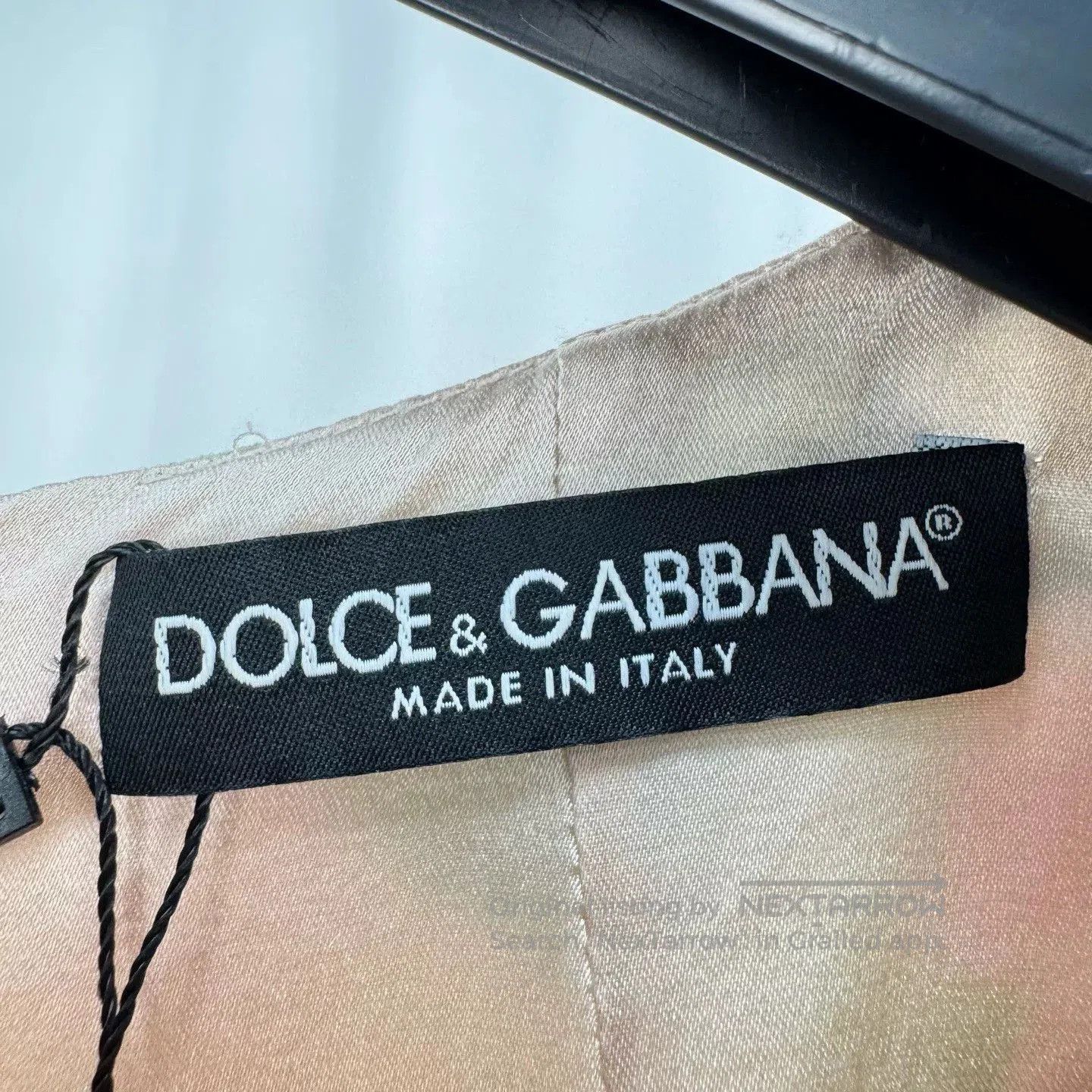 Dolce & Gabbana Dolce&Gabbana Crystal Buckle Rose Silk Dress. Size S / US 4 / IT 40 - 5 Thumbnail