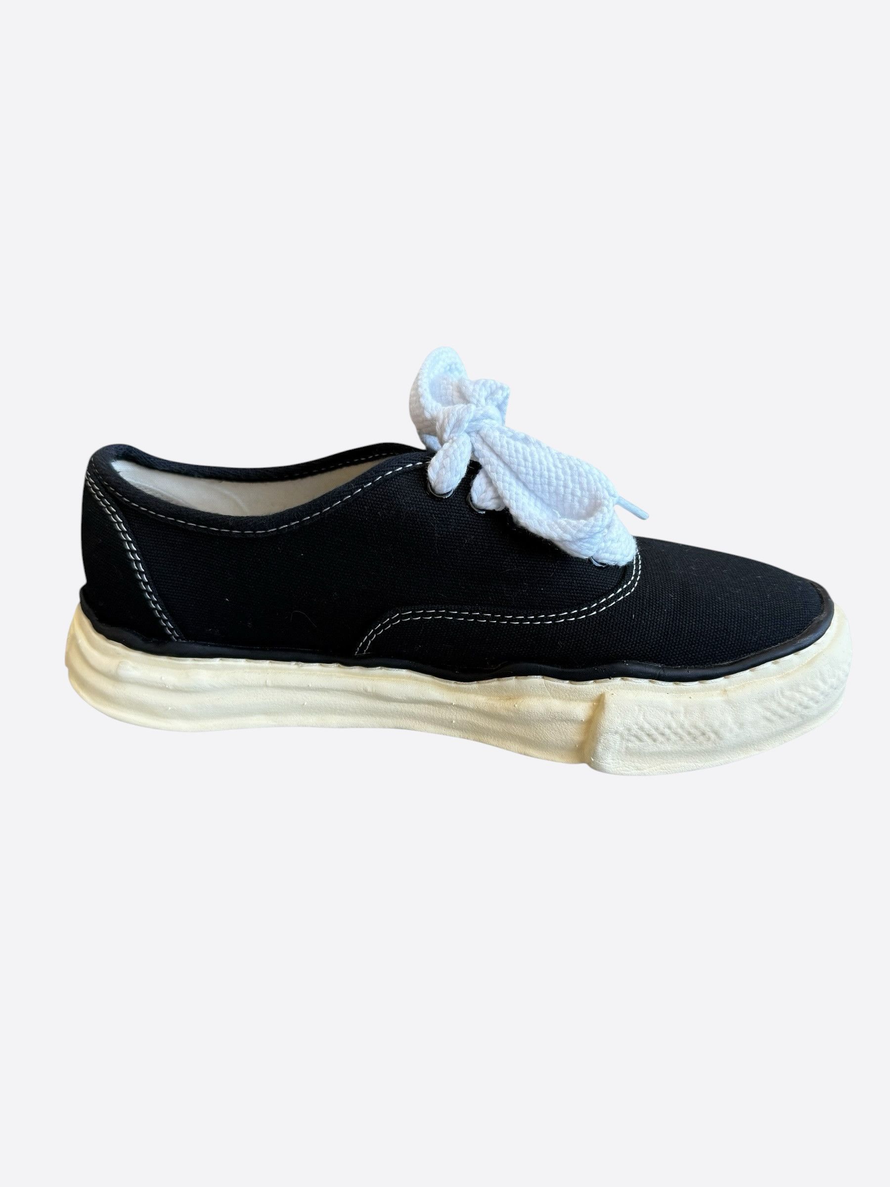 Maison MIHARA YASUHIRO Maison Mihara Black & White Yasuhiro Baker Vintage Sneakers Size US 8 / EU 41 - 5 Thumbnail