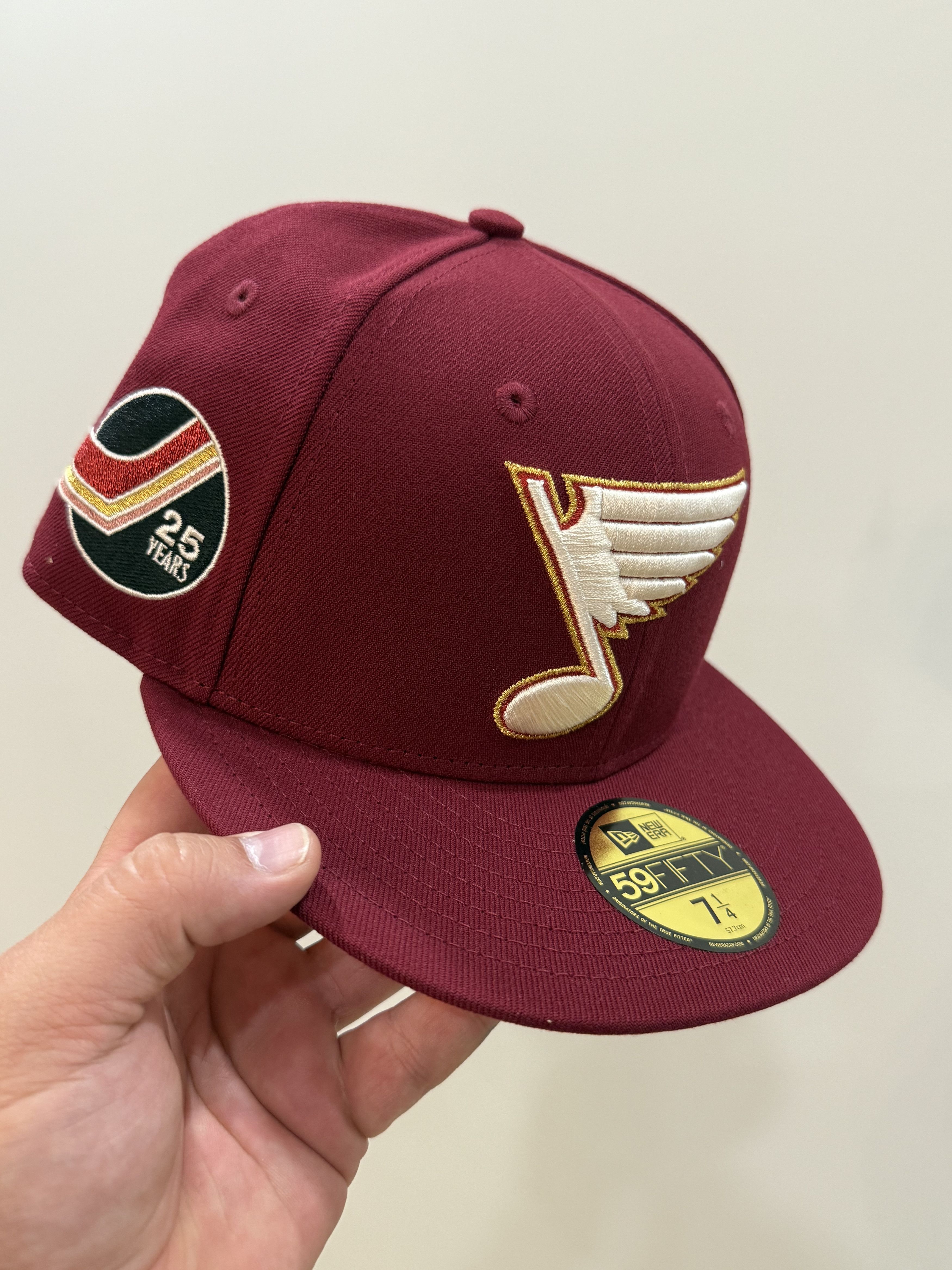 Hat Club × NHL × New Era St. Louis Blues NHL Cardinal Red 7 1/4 Size ONE SIZE - 2 Thumbnail