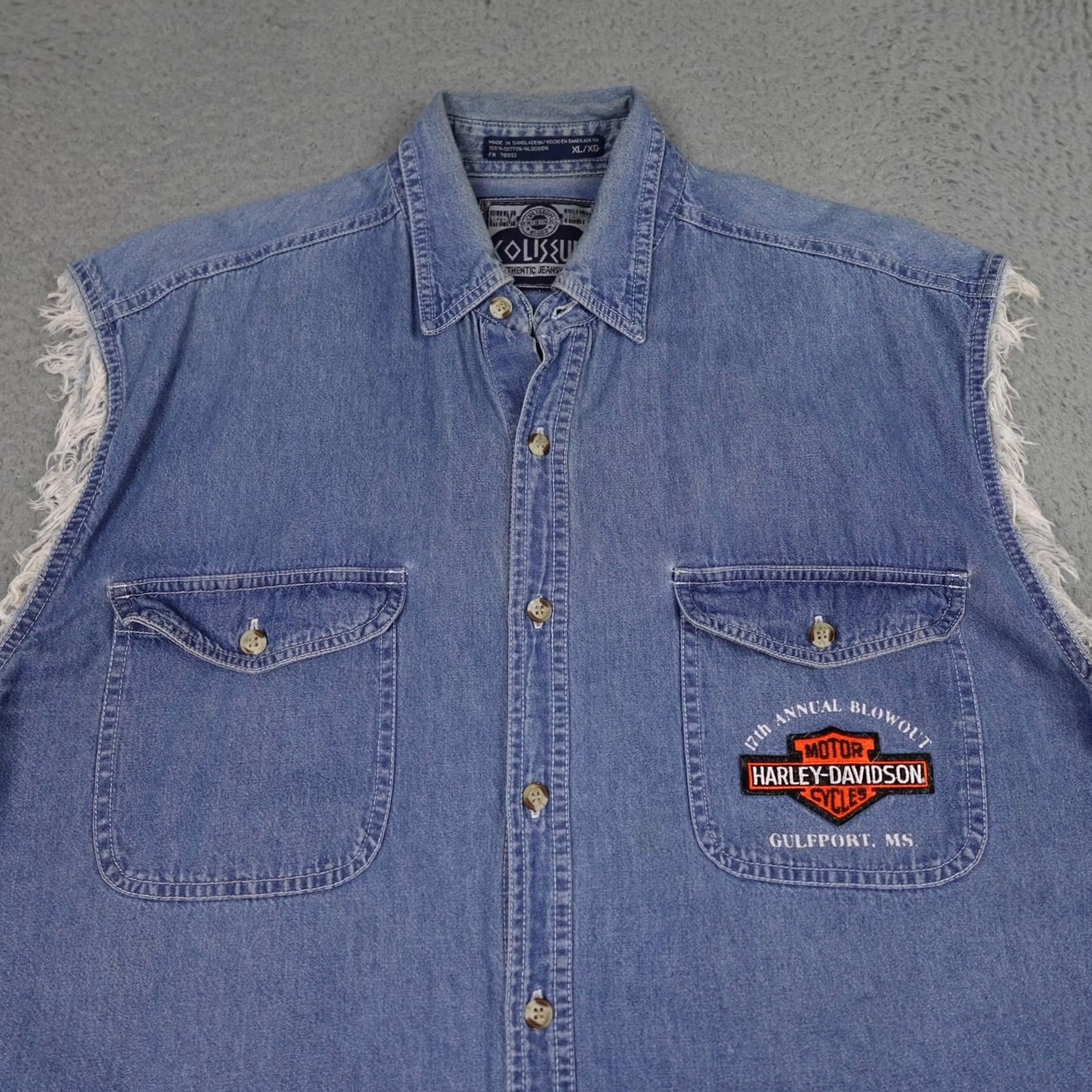 Born VINTAGE Coliseum Mens XL Blue Denim Sleeveless Eagle Motorcycle Shirt Size US XL / EU 56 / 4 - 5 Thumbnail
