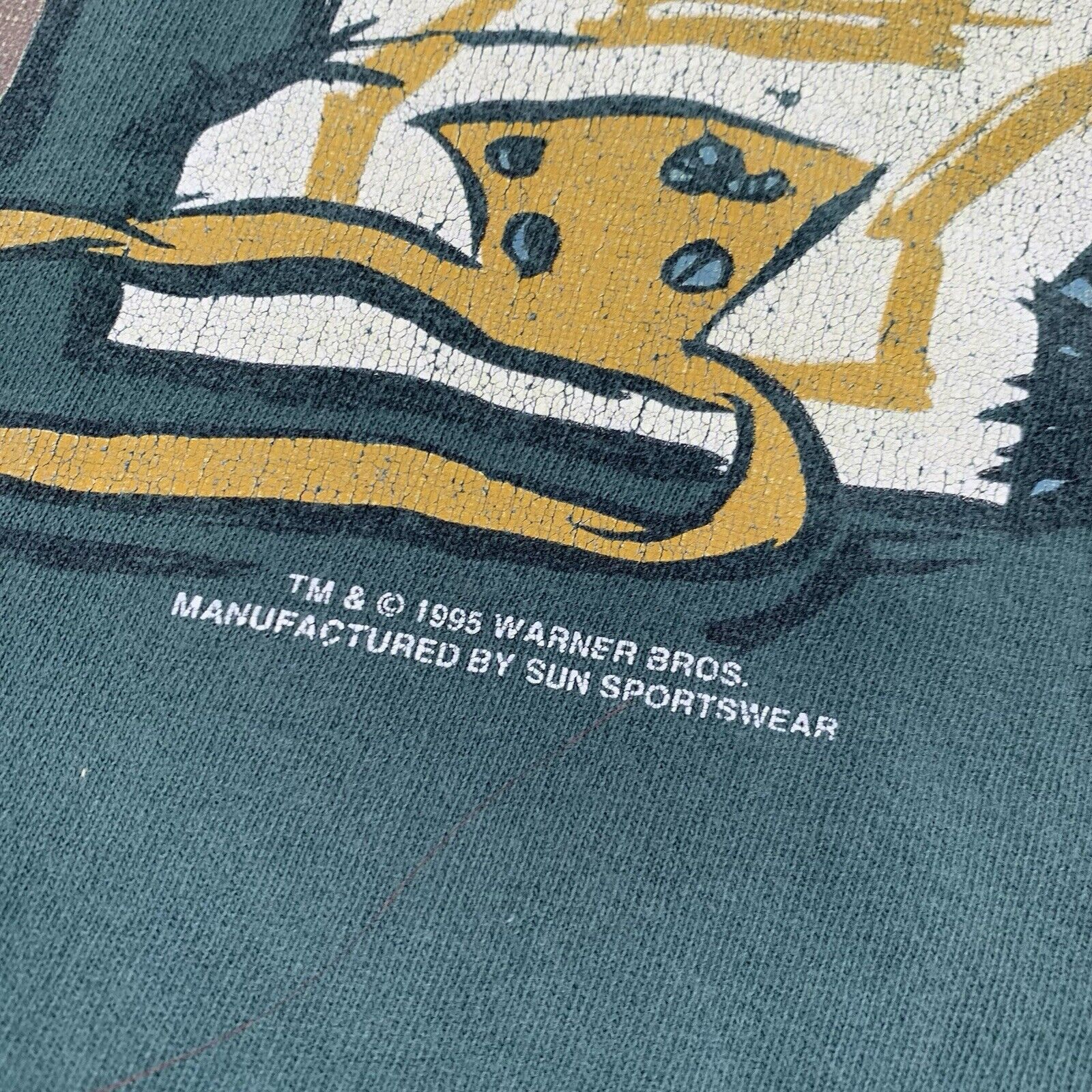 Vintage Vintage 1995 Looney Tunes Taz Eats Basketball T-Shirt Size US XXL / EU 58 / 5 - 4 Thumbnail