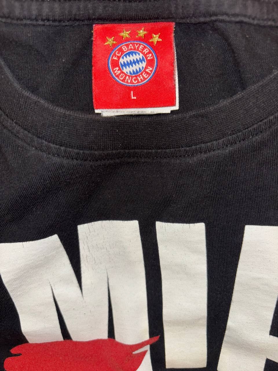 Vintage Original FC Bayern Munich 2017 German Champion T-shirt Size US L / EU 52-54 / 3 - 9 Thumbnail