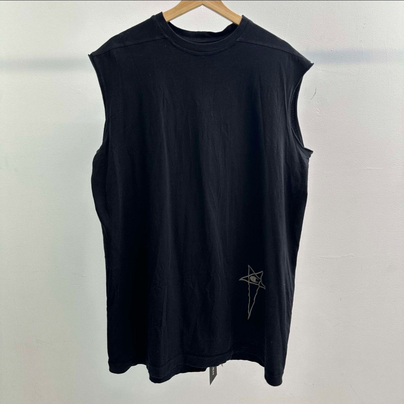 Champion × Rick Owens Rick Ownes x Champion Pentagram Logo Muscle Shirt Size US S / EU 44-46 / 1 - 1 Thumbnail