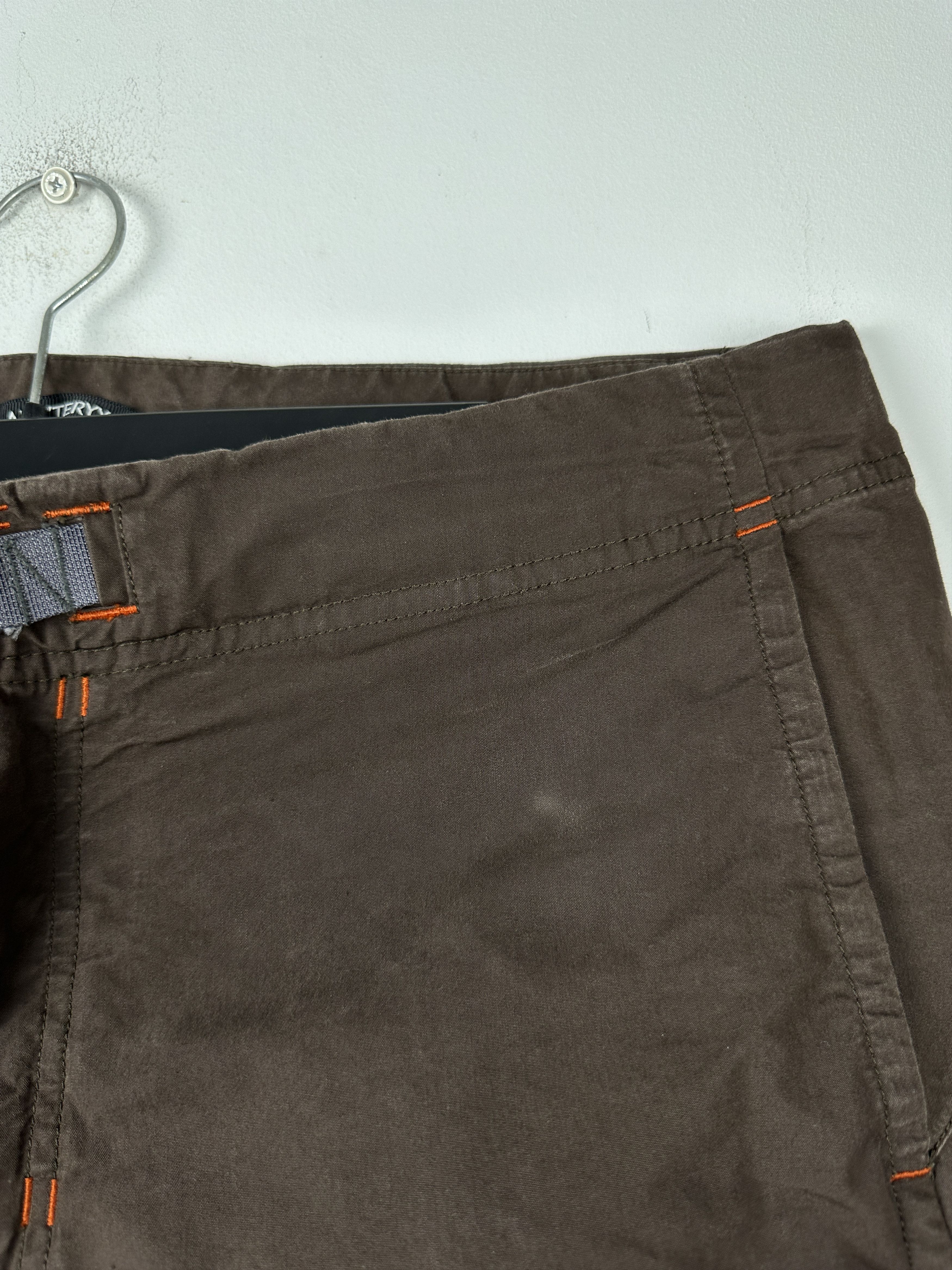 Arc'teryx Arcteryx Logo Brown Shorts With Belt Size US 36 / EU 52 - 16 Thumbnail