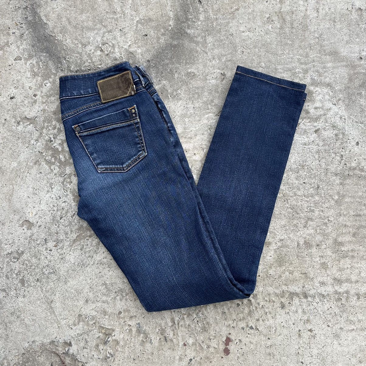 Diesel Vintage Diesel Jeans W28xL34 Old Money Y2K Style USA Size 28" / US 6 / IT 42 - 1 Thumbnail