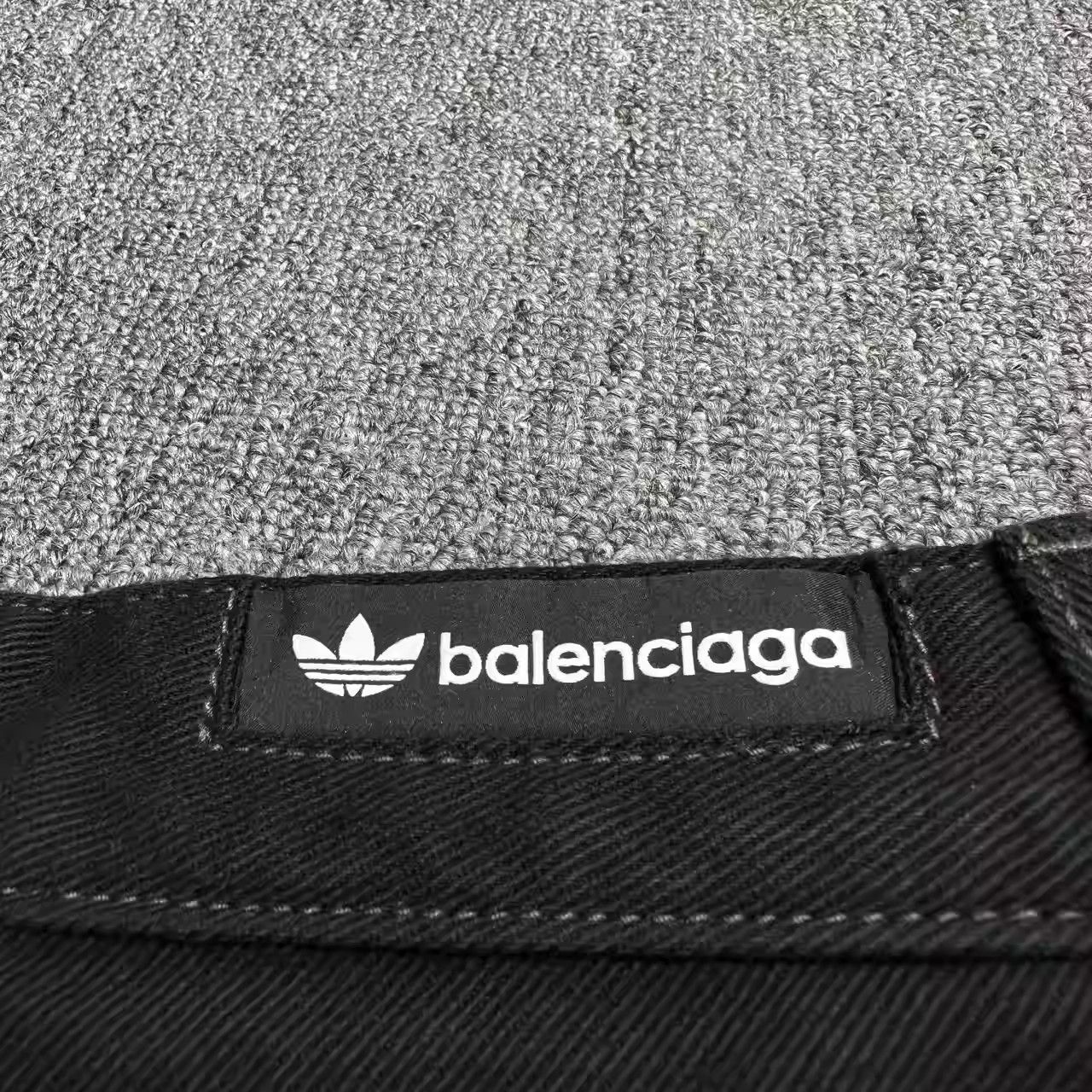 Balenciaga Balenciaga Adidas Co-branded Denim Shorts Size US 28 / EU 44 - 5 Thumbnail