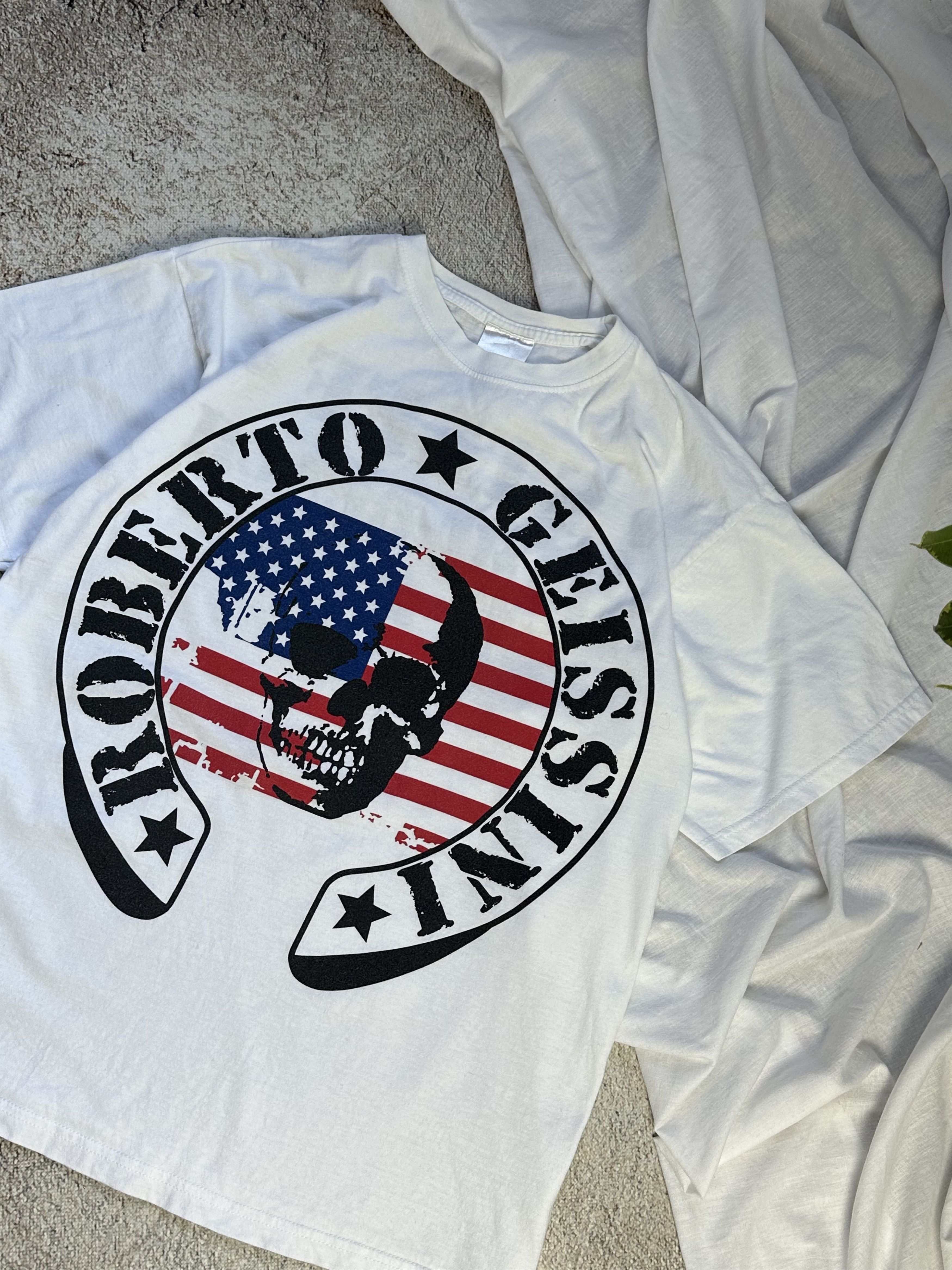 Band Tees × Vintage Tshirt roberto geissini staff miami beach boxy fit Size US M / EU 48-50 / 2 - 3 Thumbnail