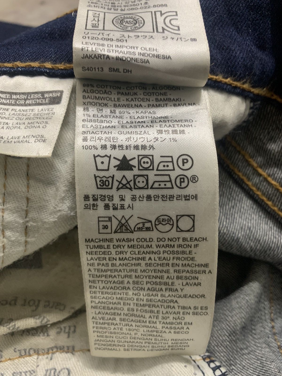 Levi's VINTAGE LEVIS 513 Slim Straight BLUE WASH JEANS Size US 31 - 12 Thumbnail