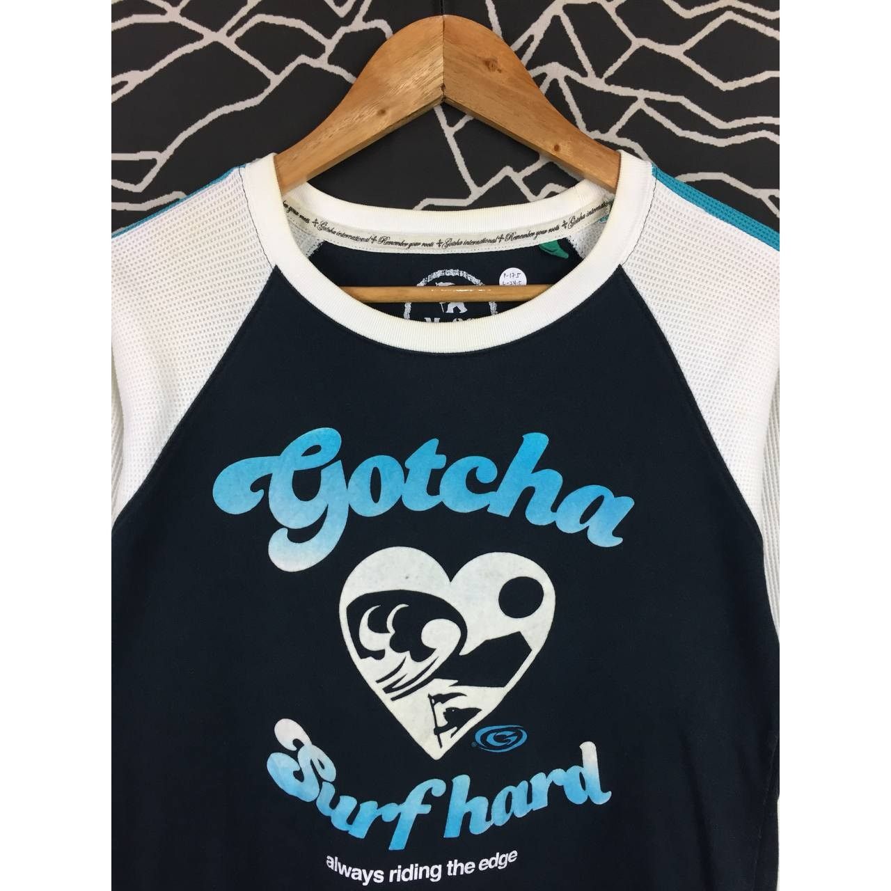 Gotcha × Vintage Gotcha International Surf Hard Always Riding The Edge Tee Size US S / EU 44-46 / 1 - 3 Thumbnail
