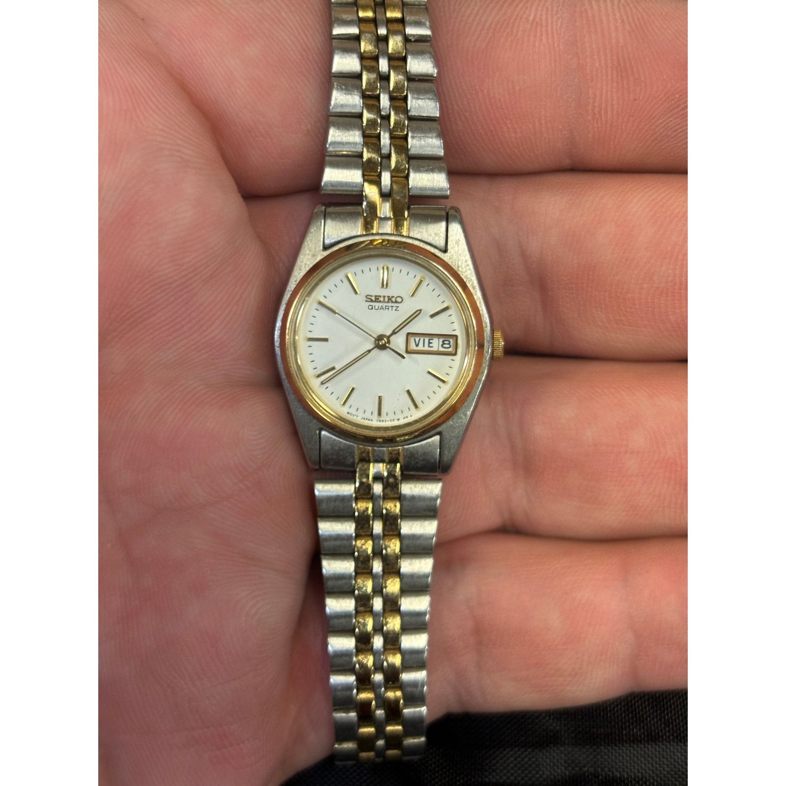 Seiko Seiko 7N83-0011 2-Tone Day/Date Womens Watch! New Battery! Size ONE SIZE - 2 Thumbnail