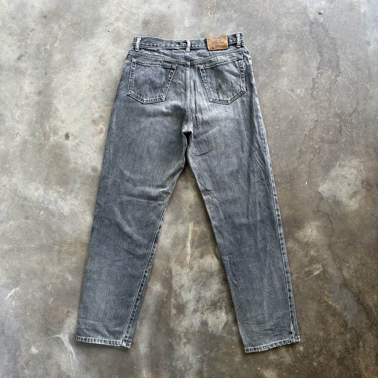 Japanese Brand Vintage Edwin Black Faded Distressed Denim Jean Pant W31 Size US 31 - 9 Thumbnail