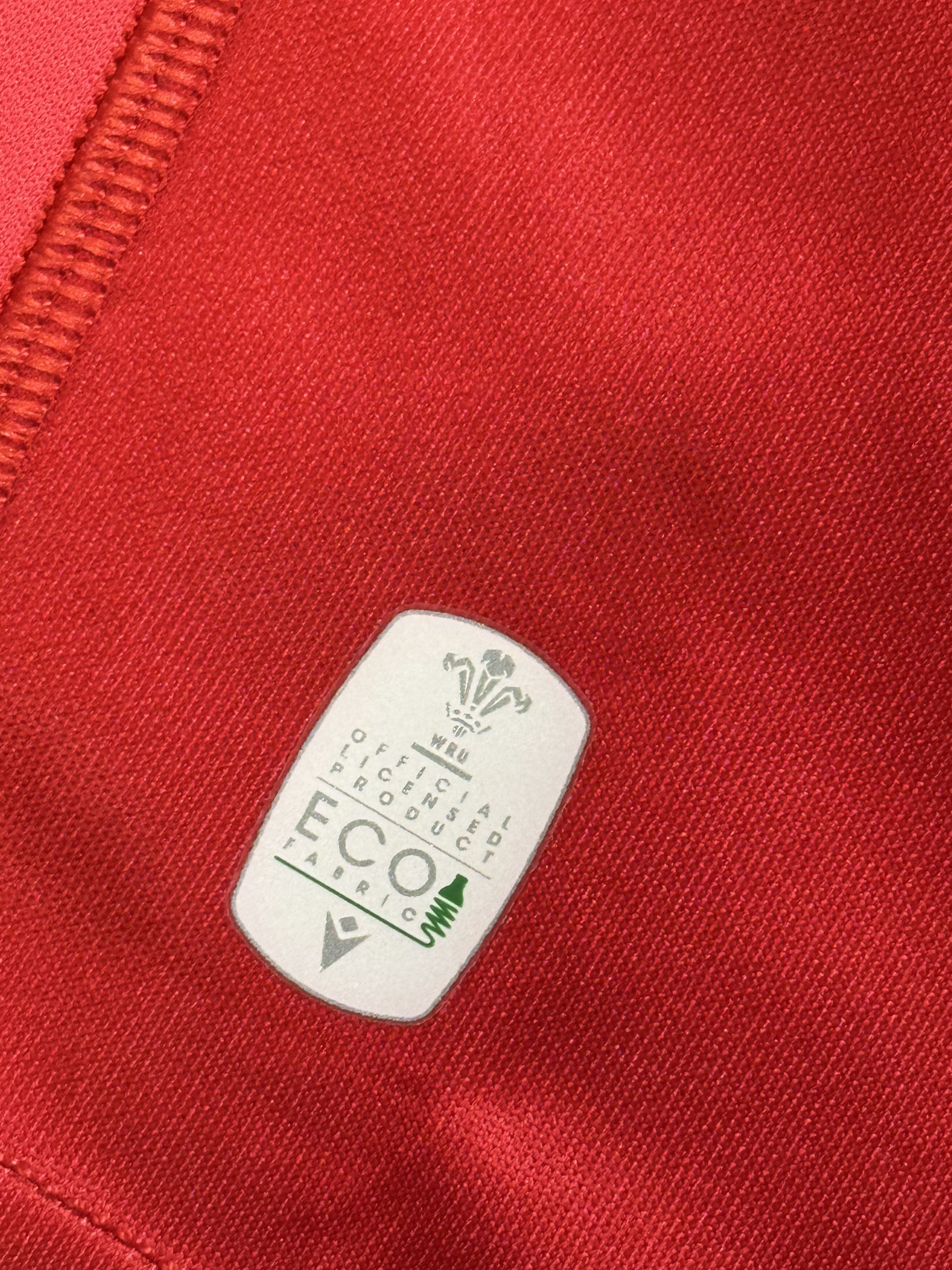 Macron Wales Rugby Union Home Shirt 2021/22 Macron Cazoo Red L NWT Size US L / EU 52-54 / 3 - 10 Thumbnail