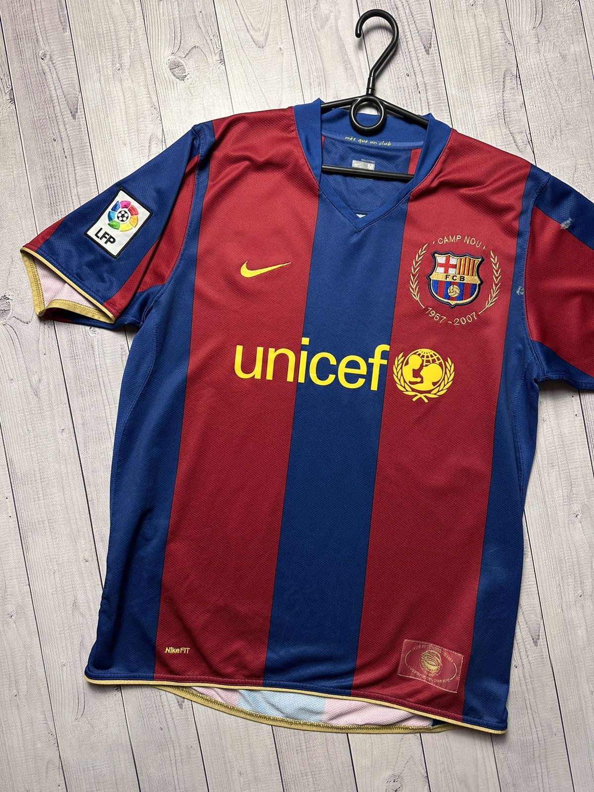 Nike × Vintage Vintage Nike Barcelona soccer jersey 150 years rare size M Size US M / EU 48-50 / 2 - 2 Thumbnail