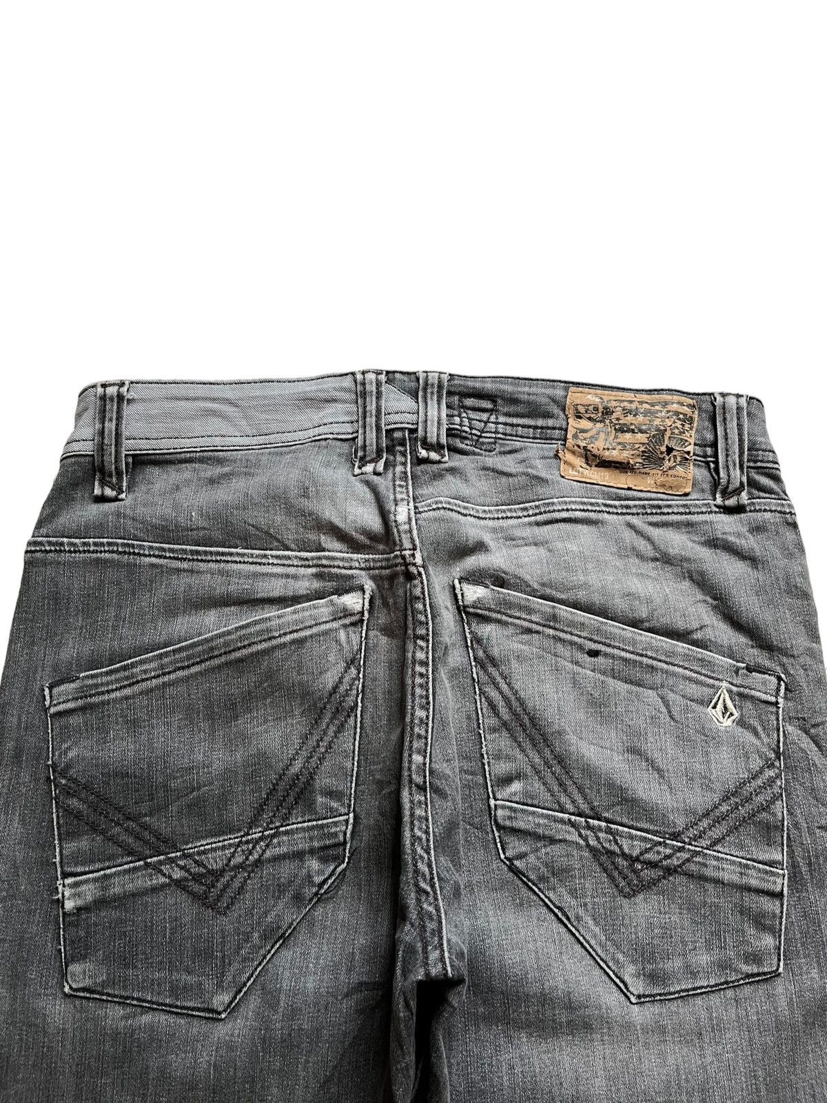 Volcom SALES🔥Vintage Volcom Faded Wash Distressed Skate Jeans Size US 31 - 8 Thumbnail