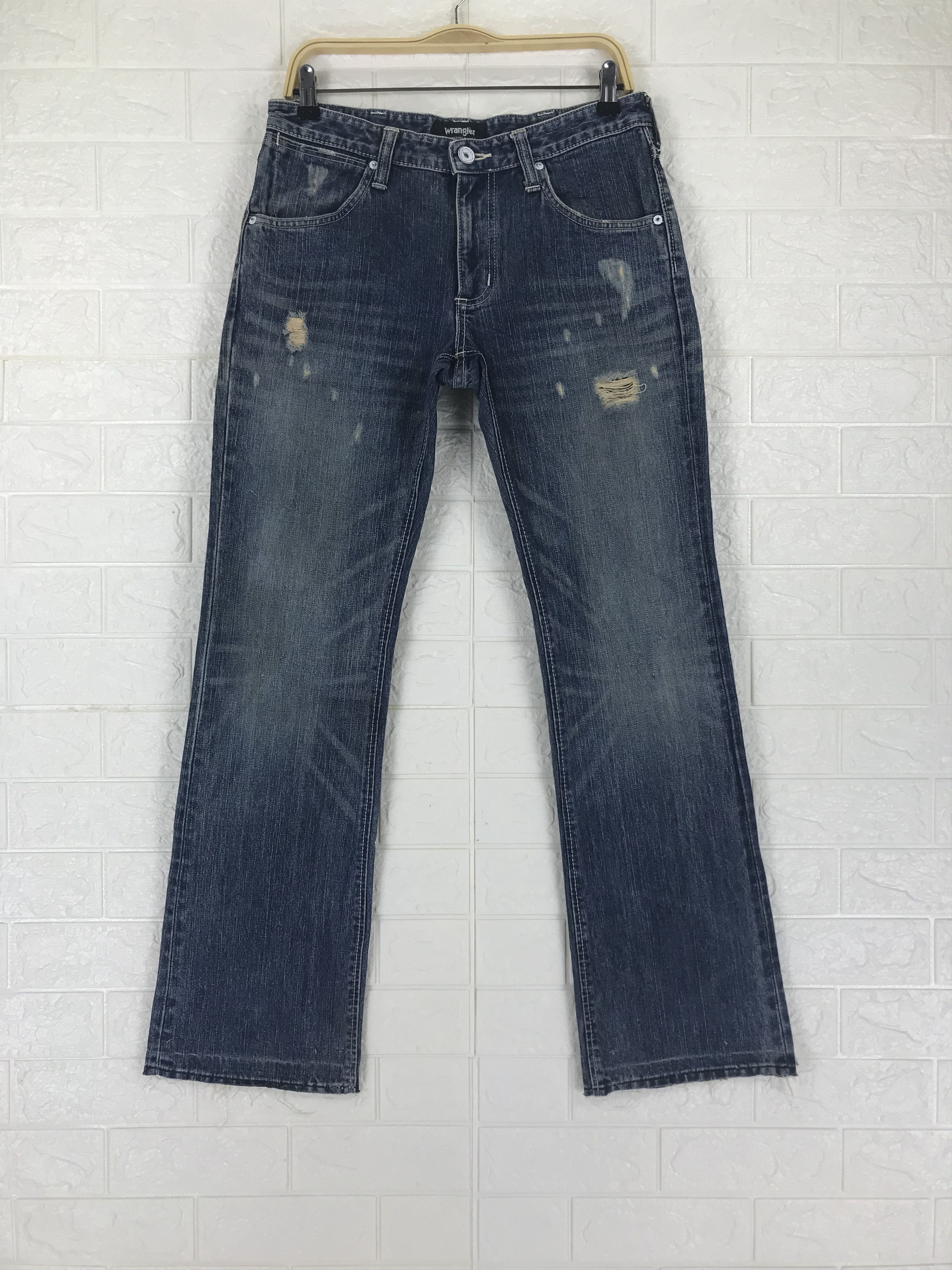 Wrangler Vintage Wrangler Distressed Flare Jeans Size US 30 / EU 46 - 1 Thumbnail