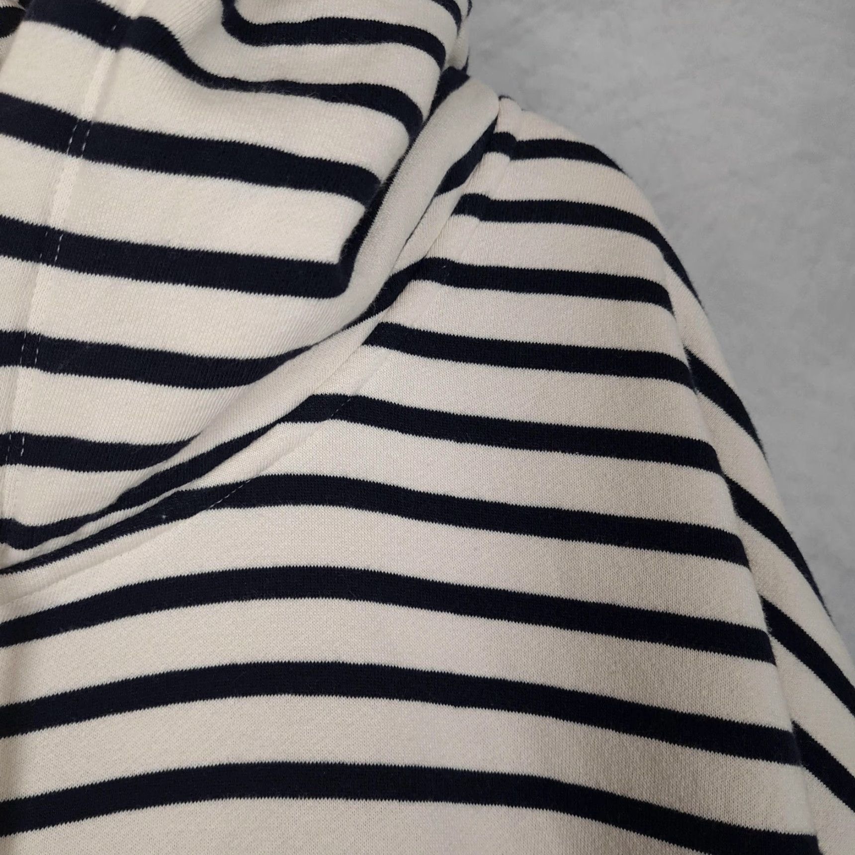 Gap Gap Hoodie Womens XXL White Navy Stripe Full Zip Fleece Heavyweight Cropped Soft Size XXL / US 16-18 / IT 52-54 - 4 Thumbnail