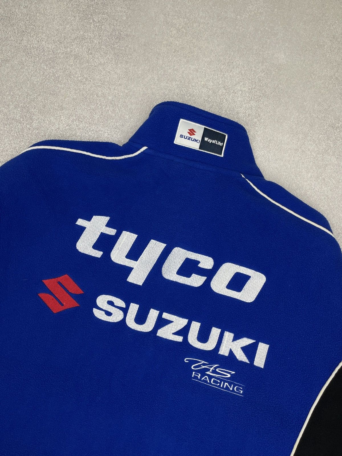 Formula 1 Suzuki Tyco TAS Racing Team Fleece Jacket GSX-R Castrol Size US L / EU 52-54 / 3 - 13 Thumbnail