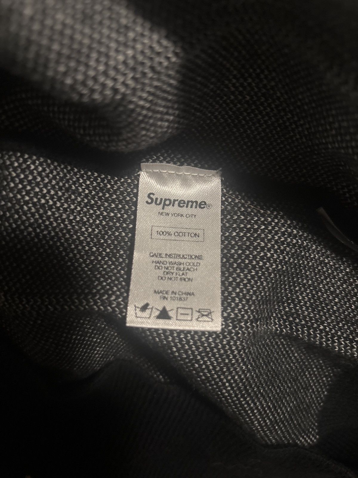 Supreme Supreme Pinstripe Sweater Size Large Size US L / EU 52-54 / 3 - 5 Thumbnail