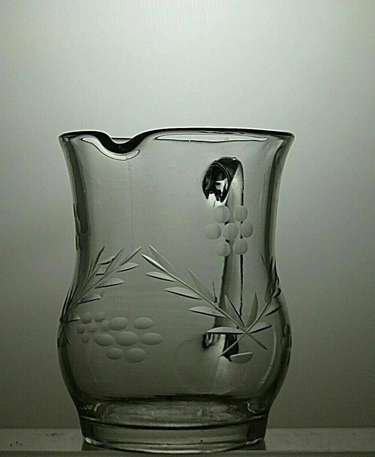 The Unbranded Brand Vintage Small Etched Glass Water/Juice Jug 5 1/8" Size ONE SIZE - 4 Thumbnail