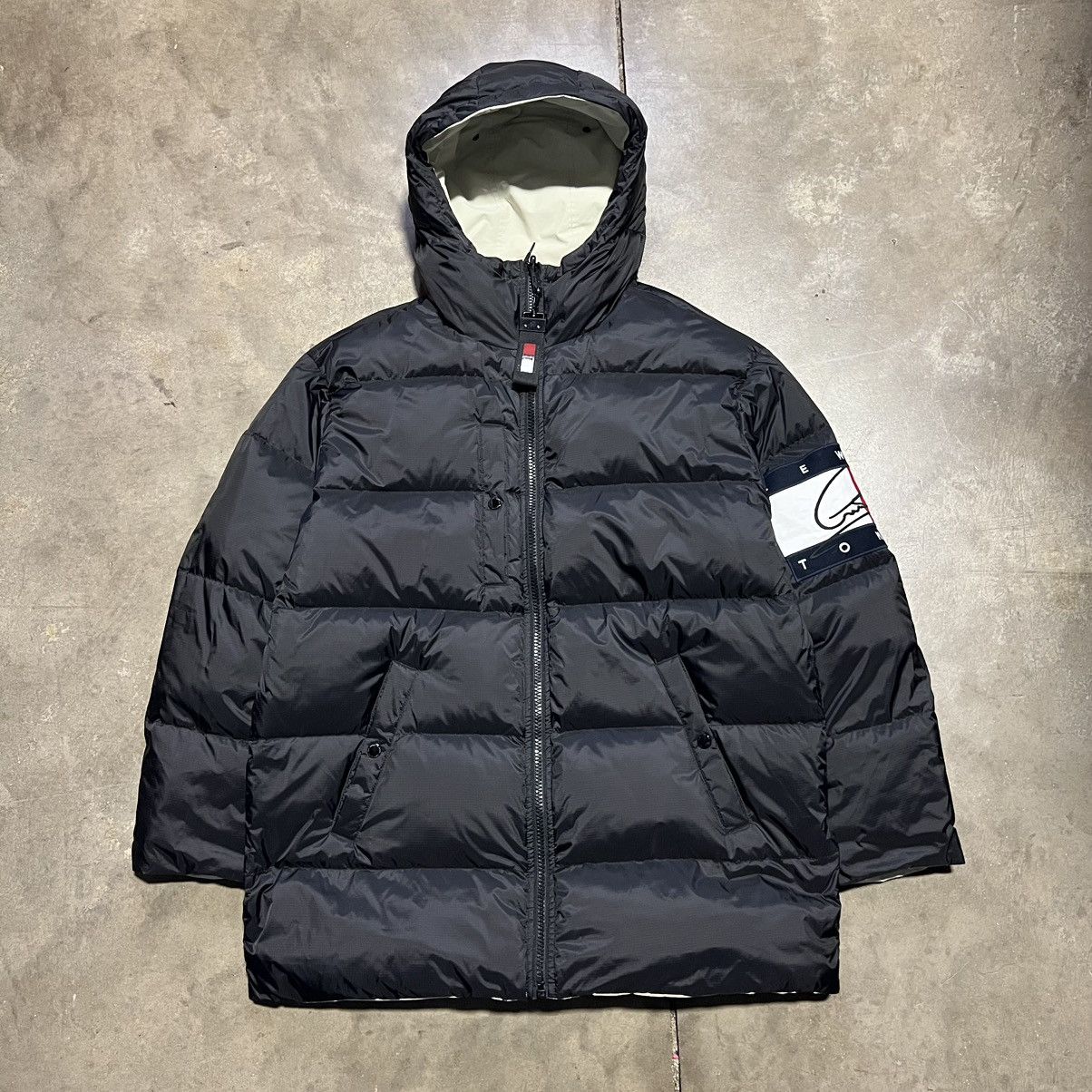 Tommy Hilfiger Tommy Hilfiger Lewis Hamilton Puffer Jacket Parka Coat Down Size US L / EU 52-54 / 3 - 2 Thumbnail