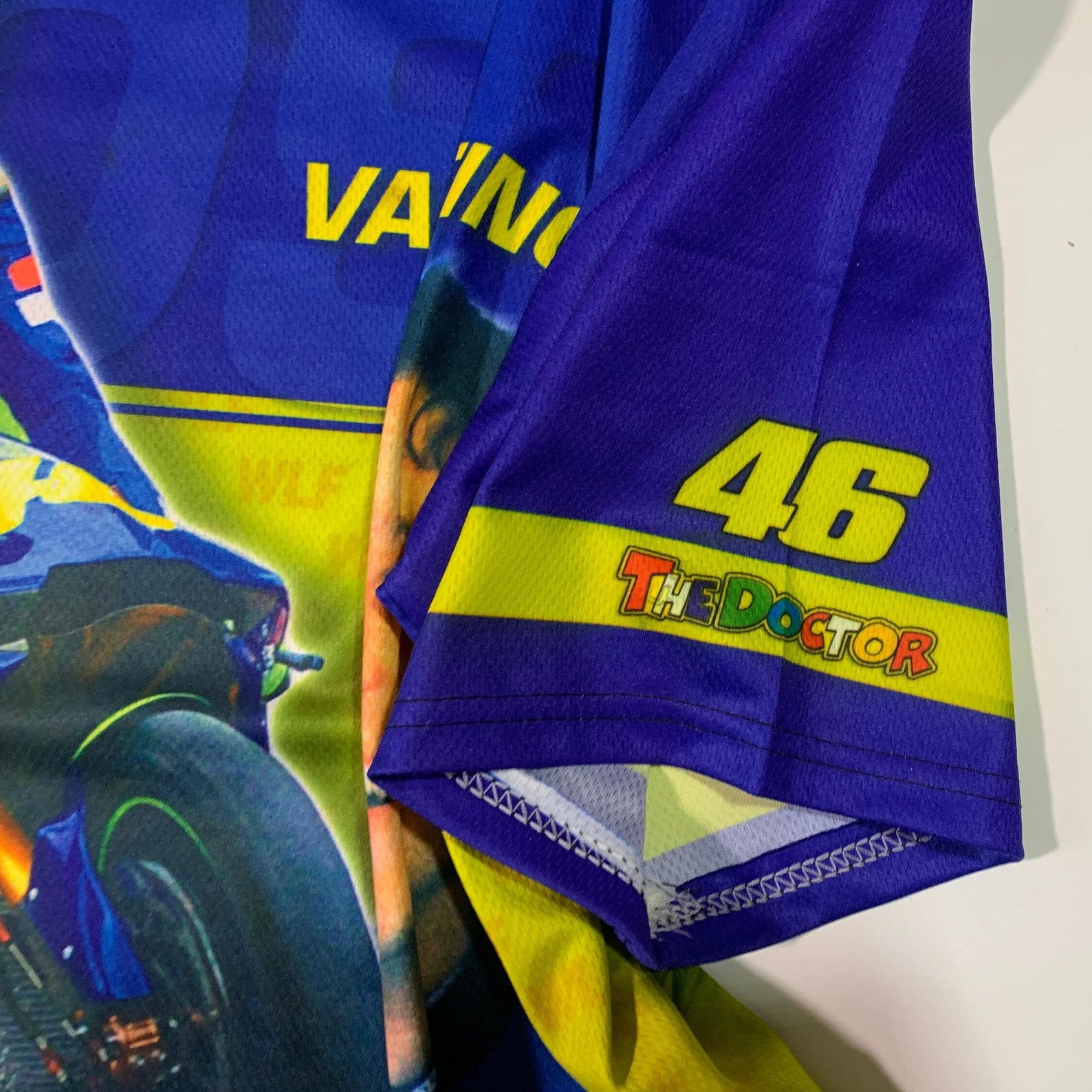 Vintage Vintage Valentino Rossi Jersey T-shirt 46 The Doctor Racing Size US XL / EU 56 / 4 - 5 Thumbnail