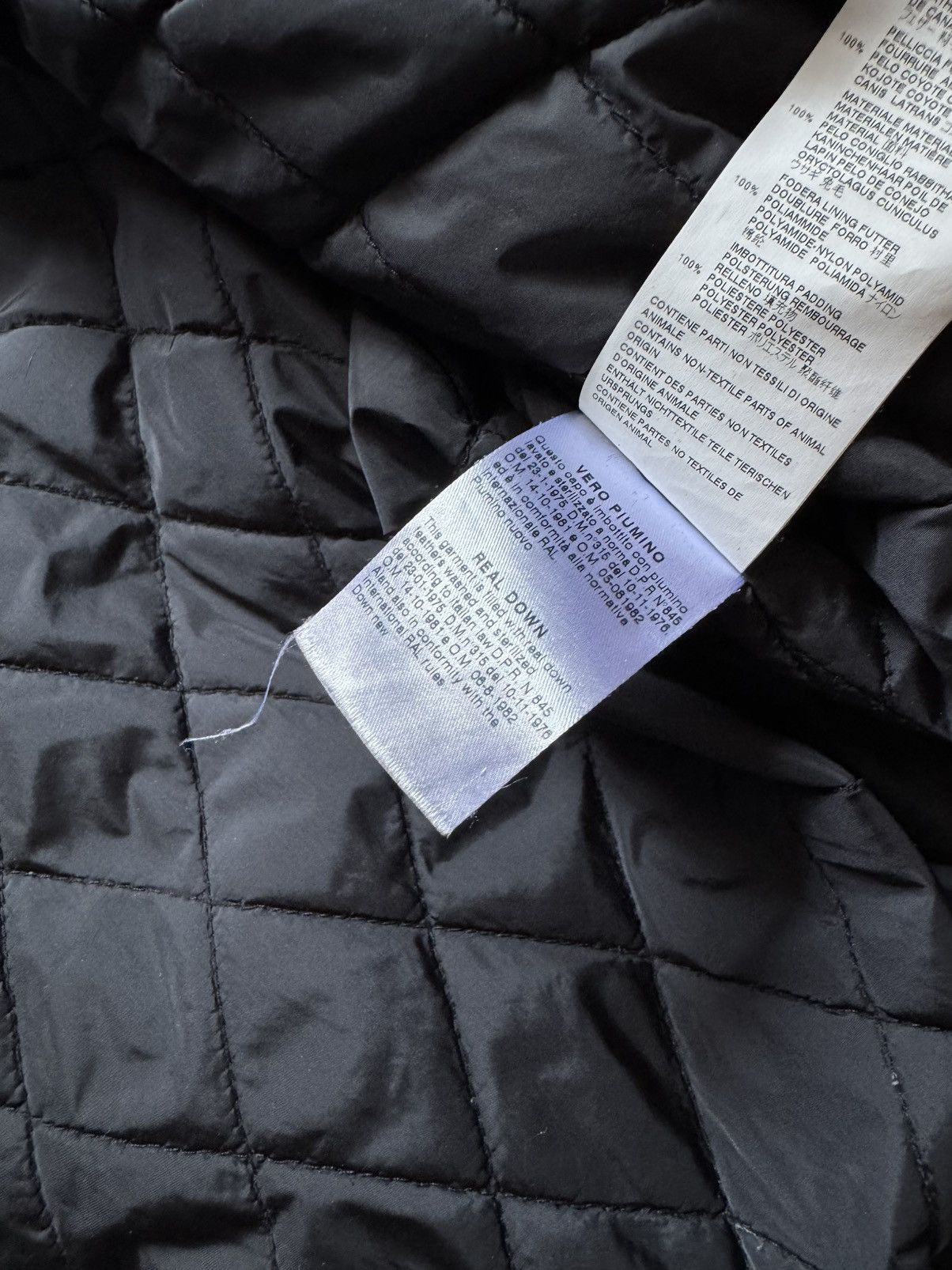 Dsquared2 Dsquared2 Coyote Fur Bomber Jacket Black 42 Luxury RRP $2400 Size US XS / EU 42 / 0 - 13 Thumbnail